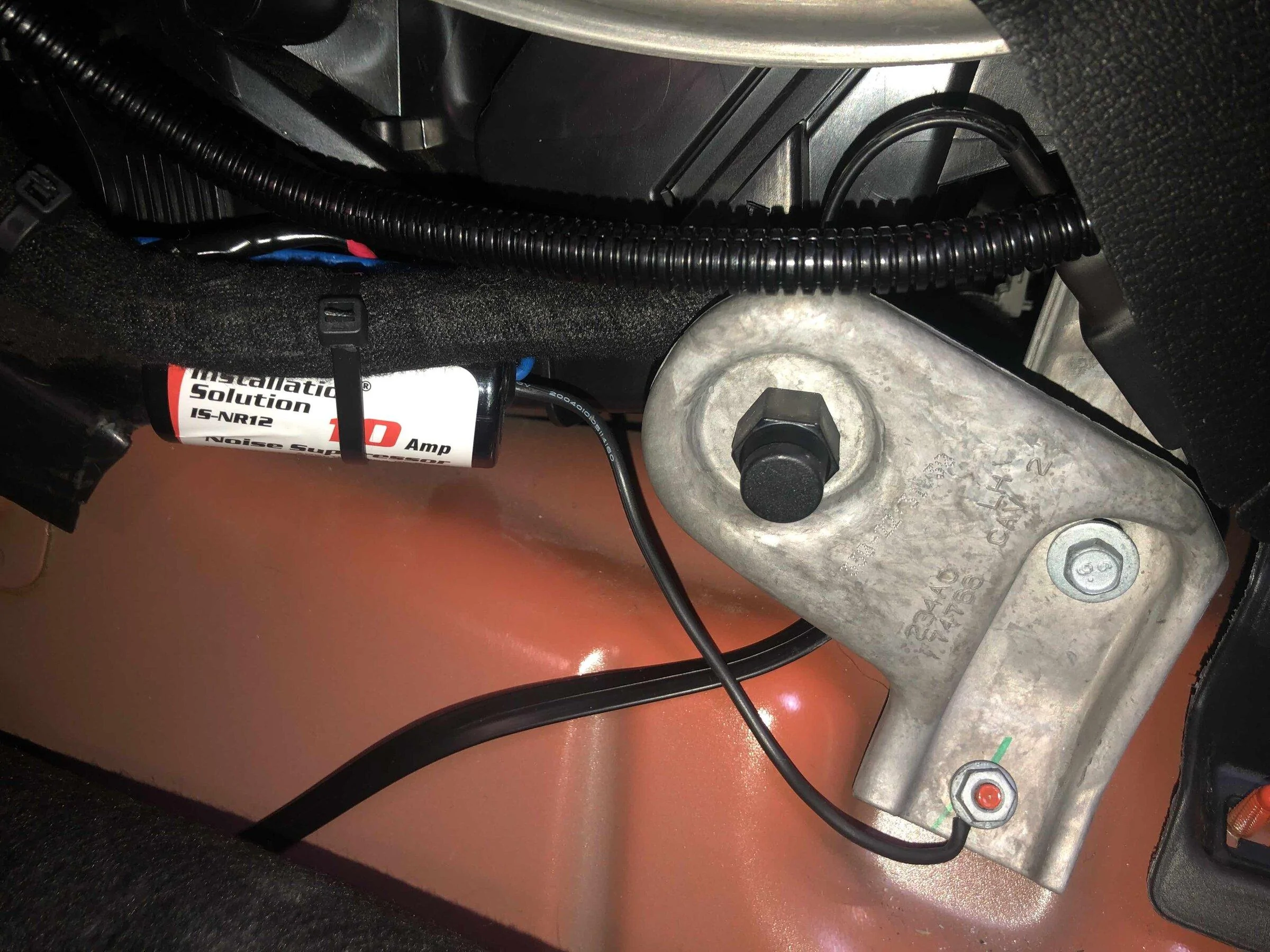 Jeep Gladiator Midland MXT275 Micro Mobile GMRS Stealth Install IMG_1275