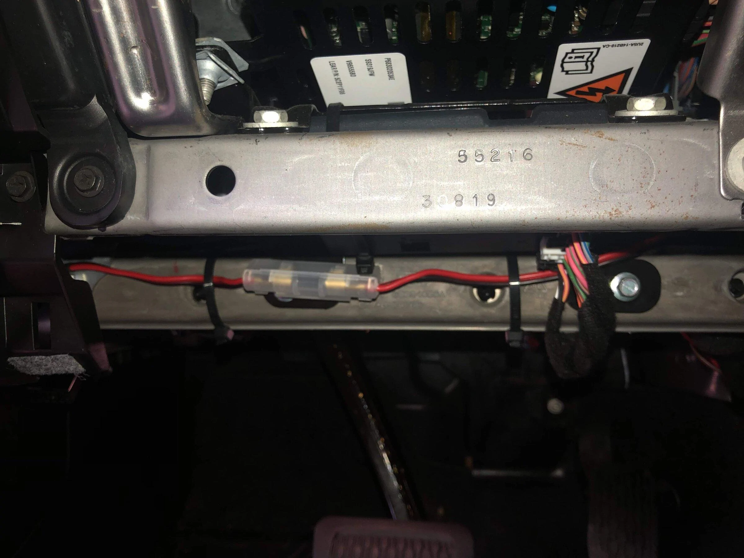Jeep Gladiator Midland MXT275 Micro Mobile GMRS Stealth Install IMG_1277