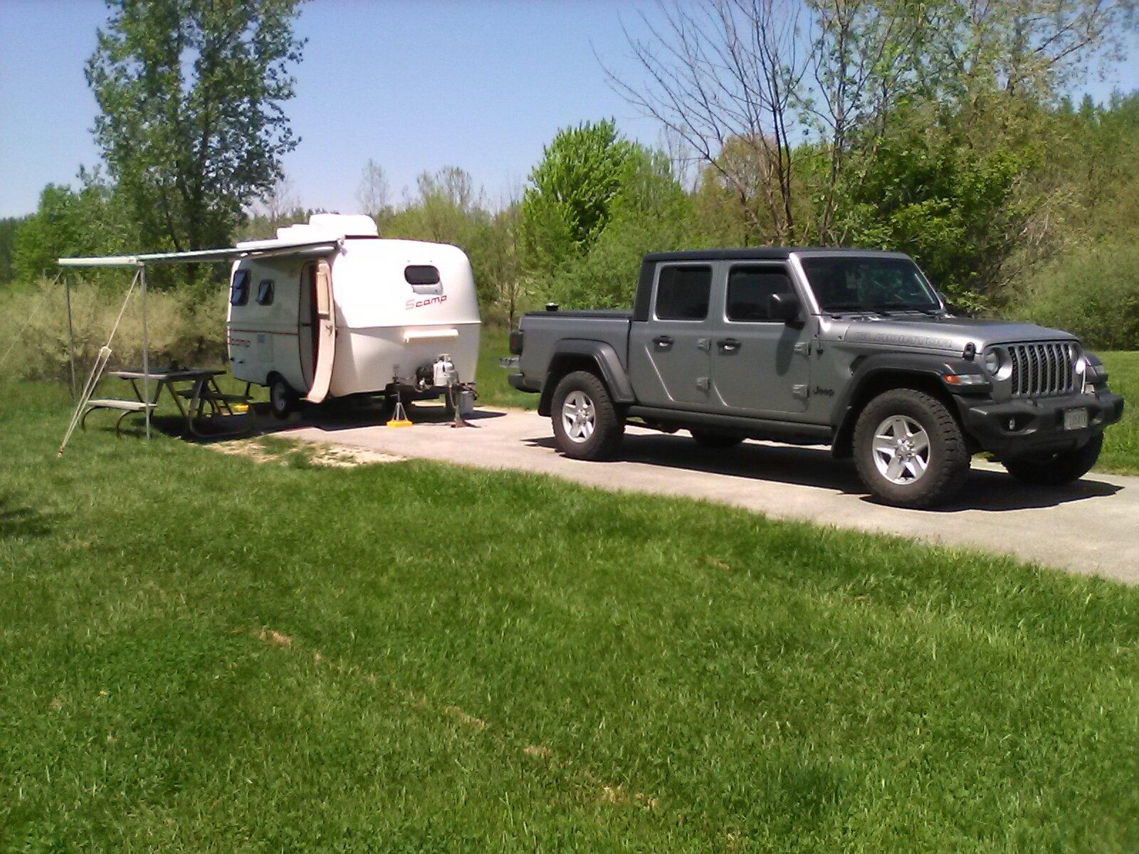 Jeep Gladiator Gladiators and Camper Pictures Maumee