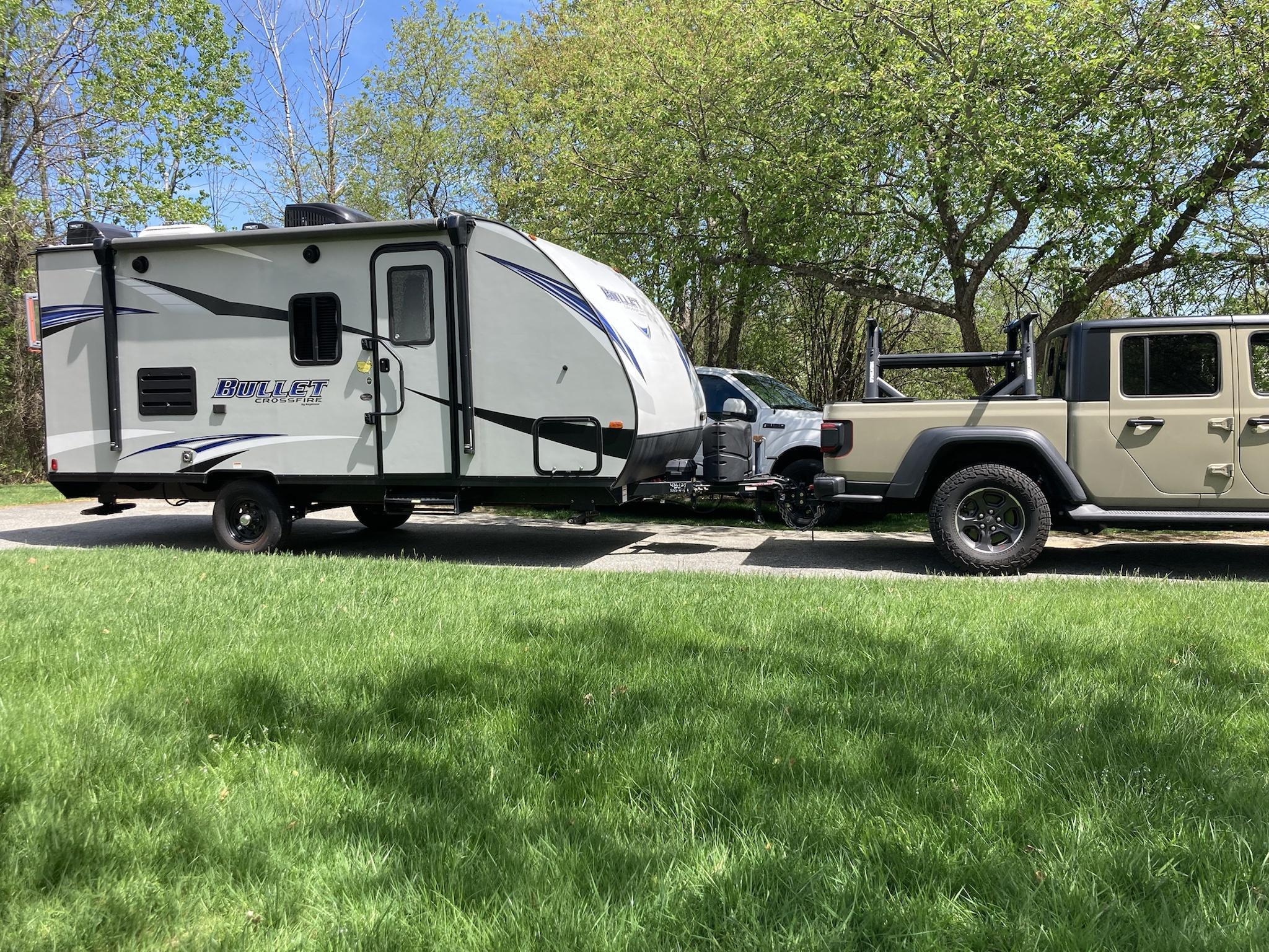 Jeep Gladiator 2020 Rubicon auto... looking for a travel trailer, is 4,500ish lbs going to too much to reasoably tow or should I limit to a 3,500 lbs trailer? kSOu45