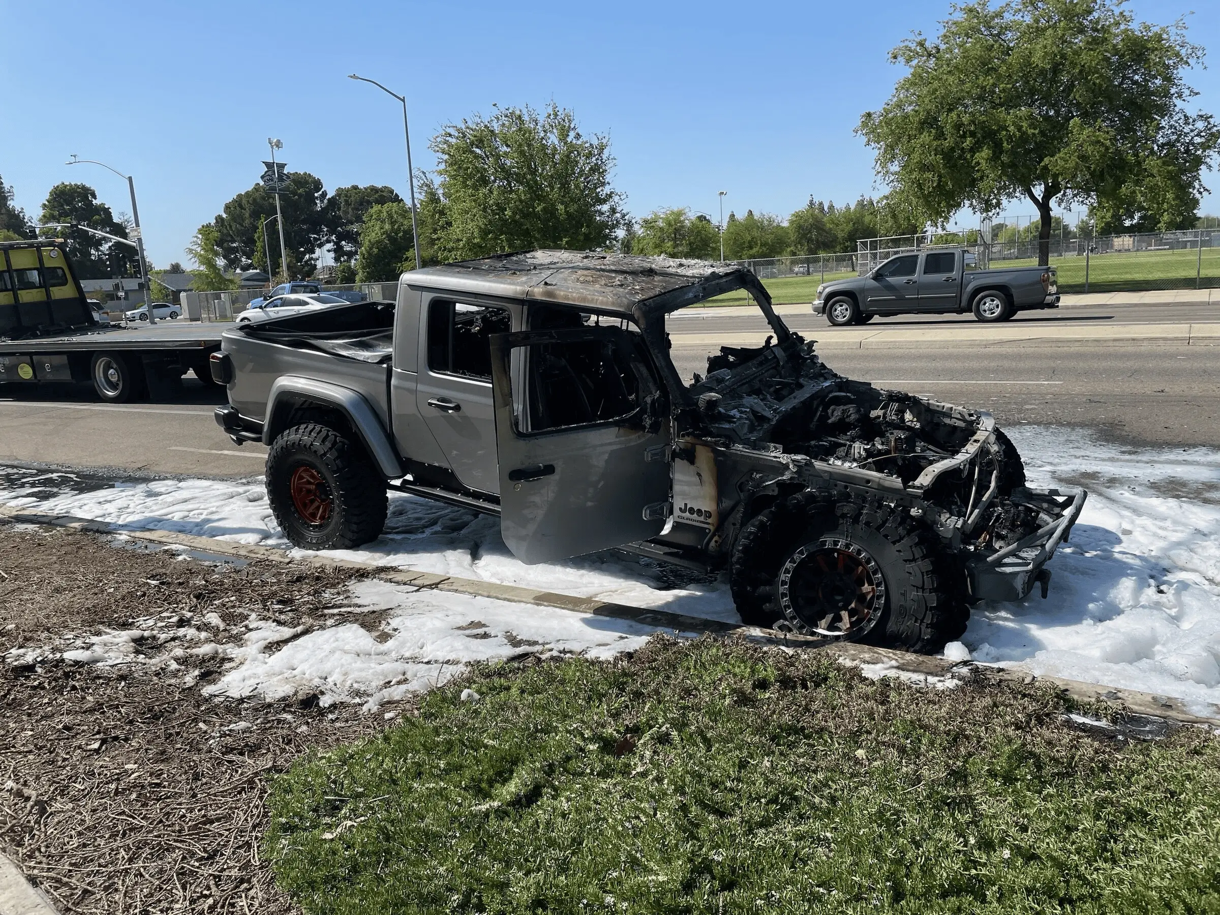 Jeep Gladiator Thieves Use Proximity Key Fob Relays to Gain Access. 1652822915550