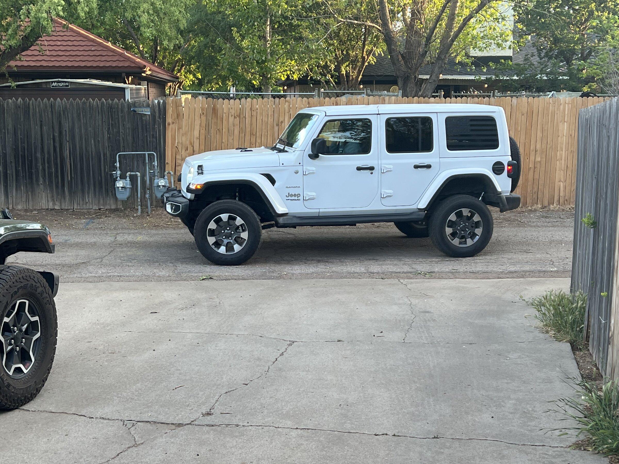 Jeep Gladiator Need some advice. EB6C3C0D-9ADC-4A5C-8196-0DE73C022130