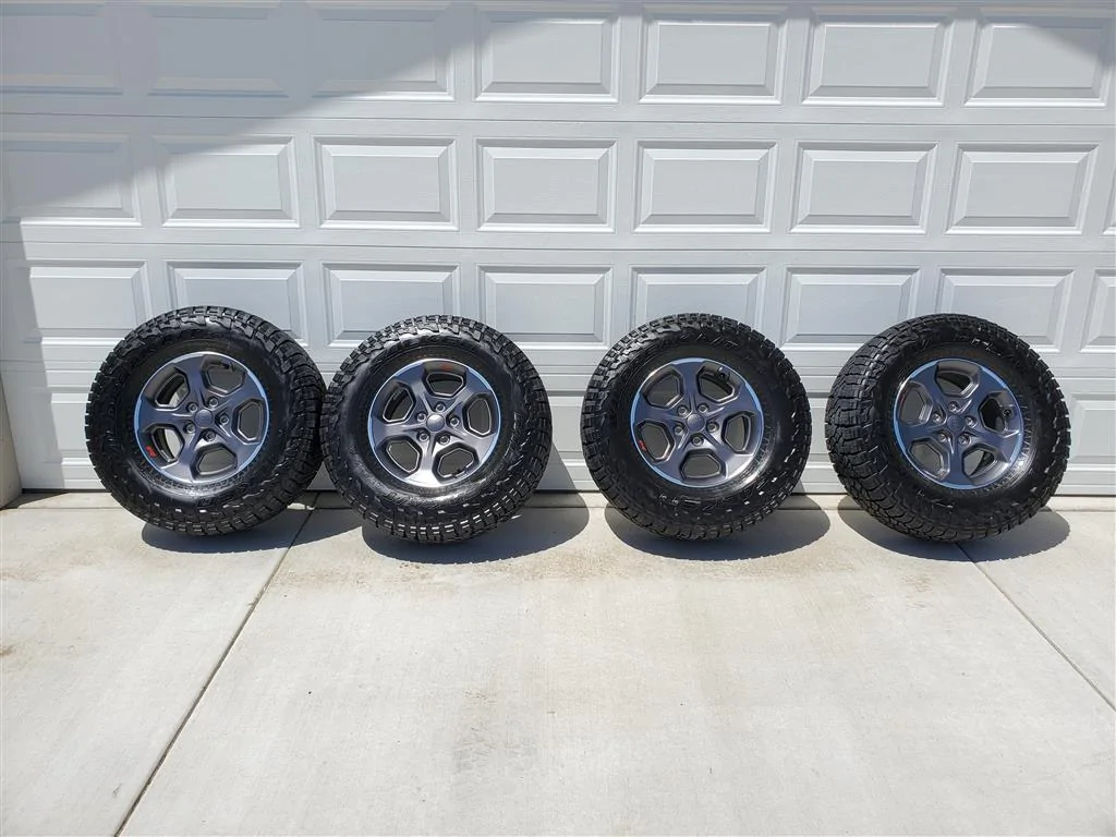 Jeep Gladiator Rubicon Wheels and Falken tires 20220517_120128 (Medium)