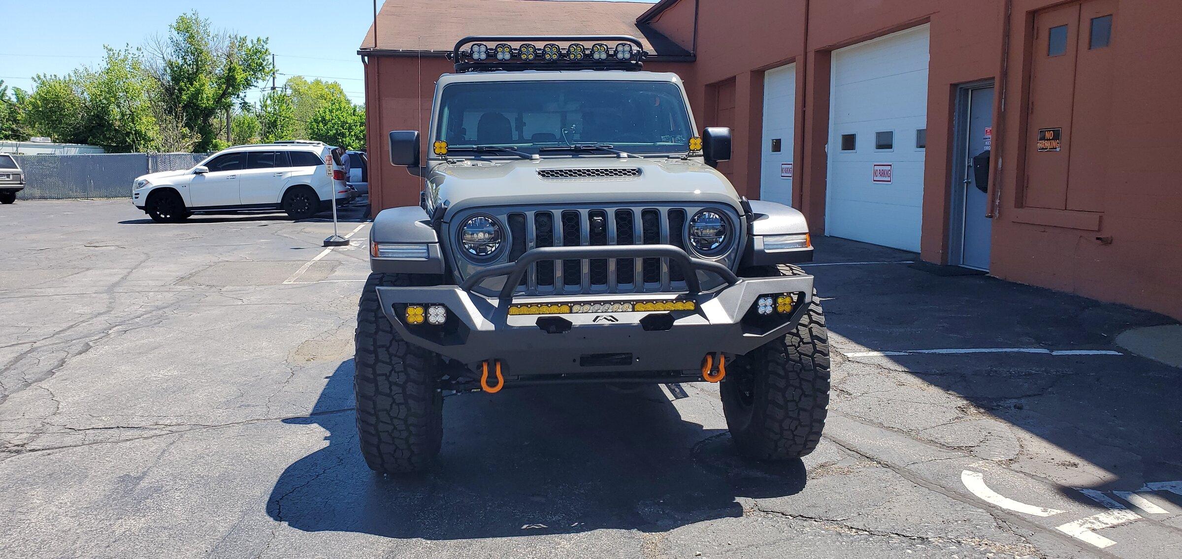 Jeep Gladiator 21 Gladiator Mojave 50" -52" Light Bar Bracket 20220517_125351 (002)