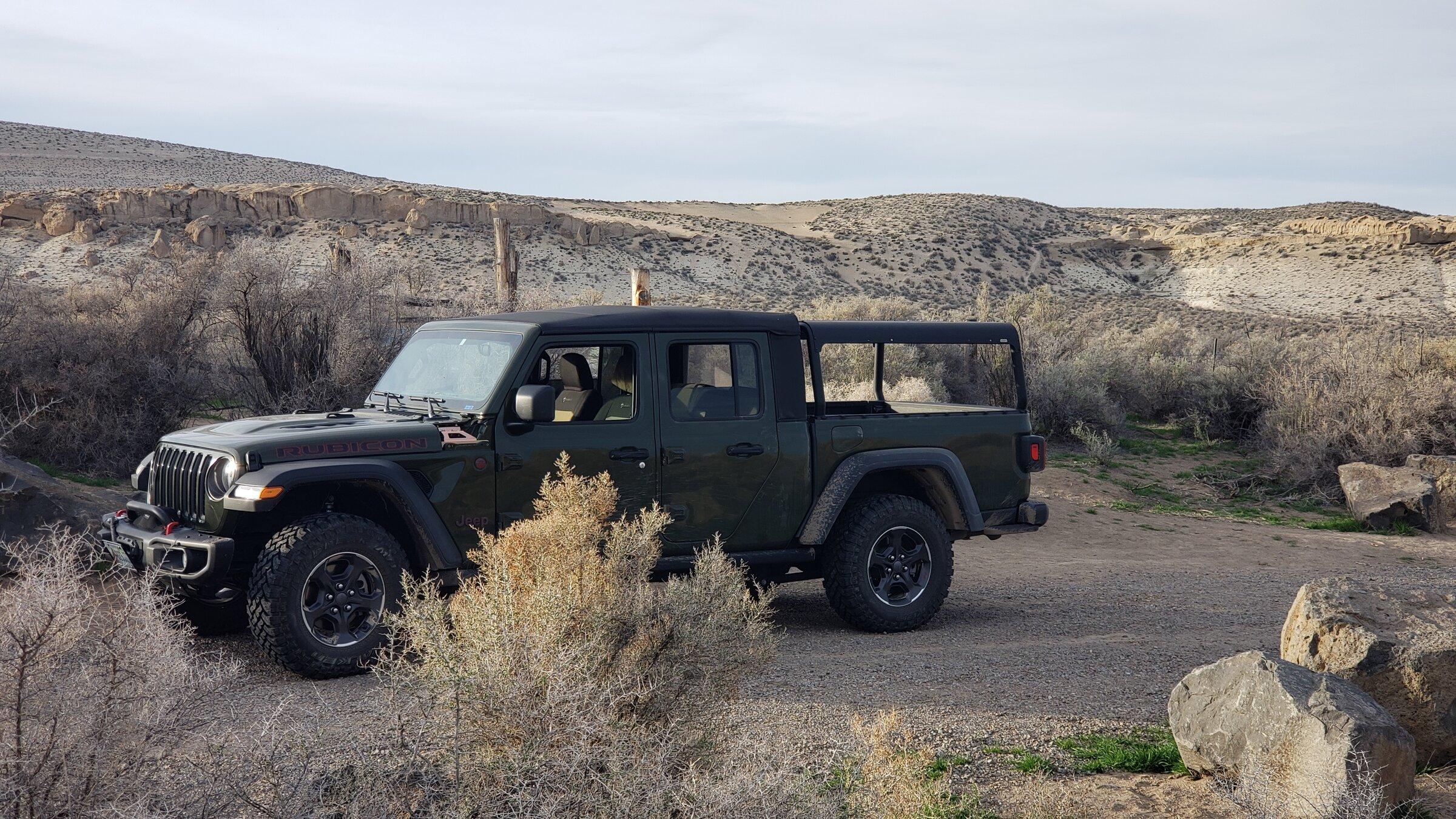 Jeep Gladiator Anyone have Maximus 3 Bed Rack? 20220326_185327