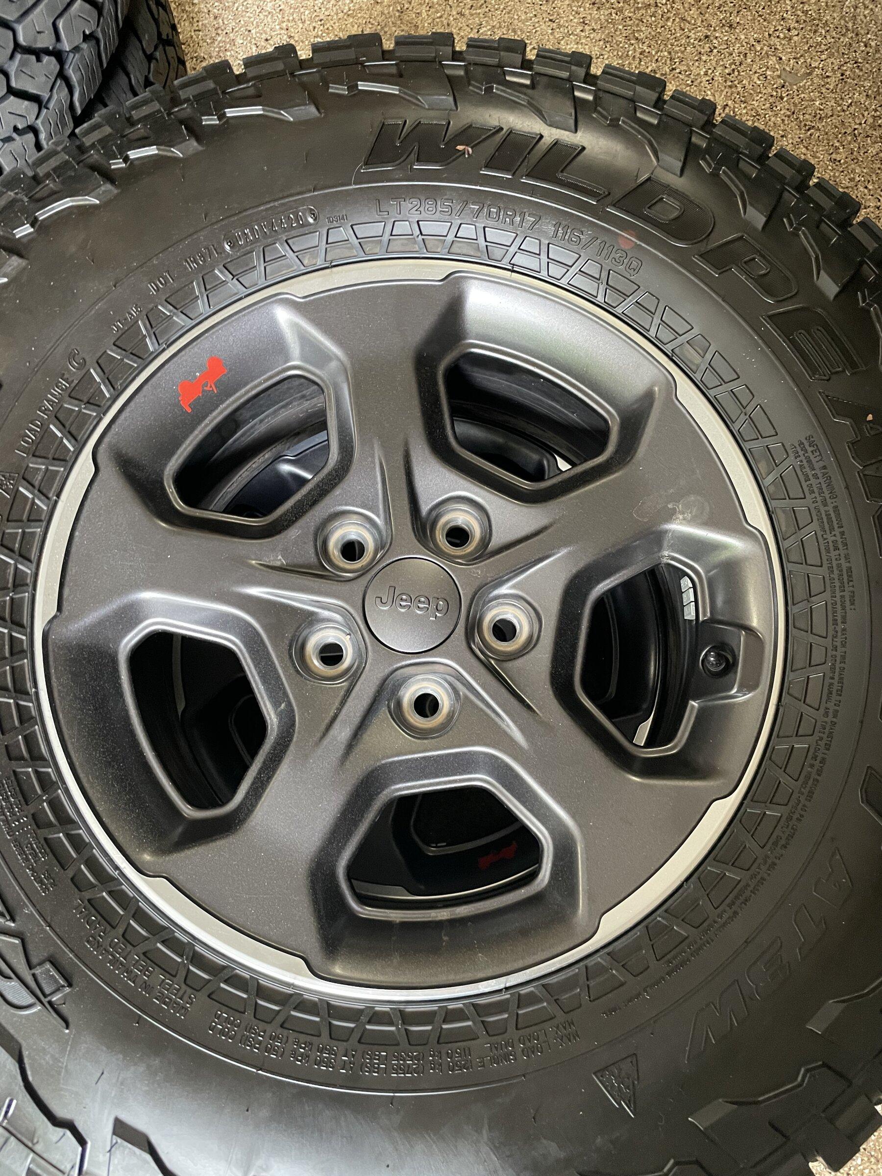 Jeep Gladiator Rubicon wheels and AT tires for sale AB60A2D0-FF64-4C5F-8B85-31CD6CC73953