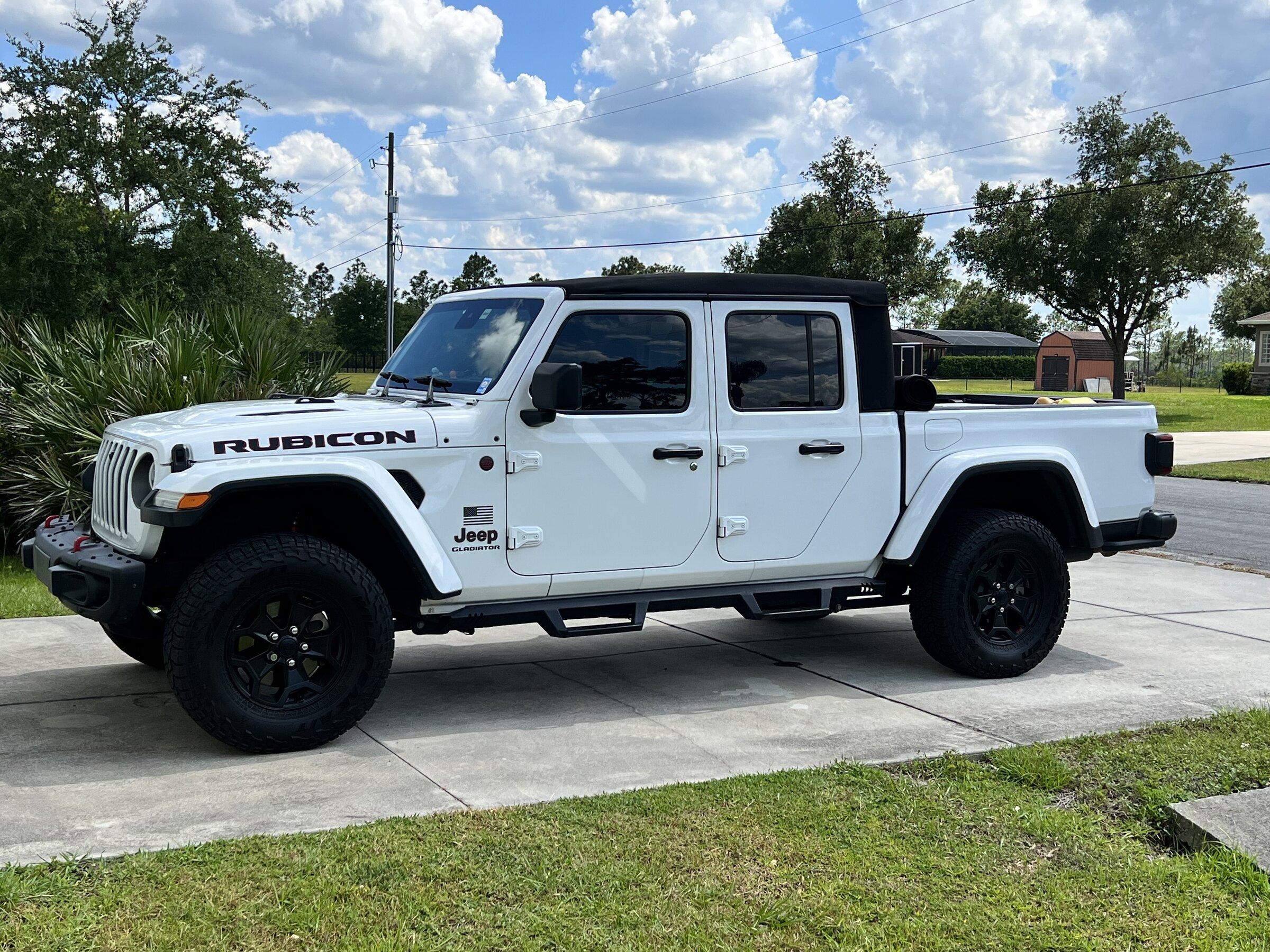 Jeep Gladiator Installed my 37" Nitto's Air pressure Q's!! What's everyone running???? BCFF3AE6-4144-4F92-9CBB-77626D96F253