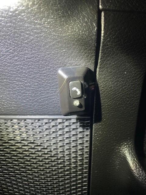 Jeep Gladiator Question about item inside cab Jeepitem pic