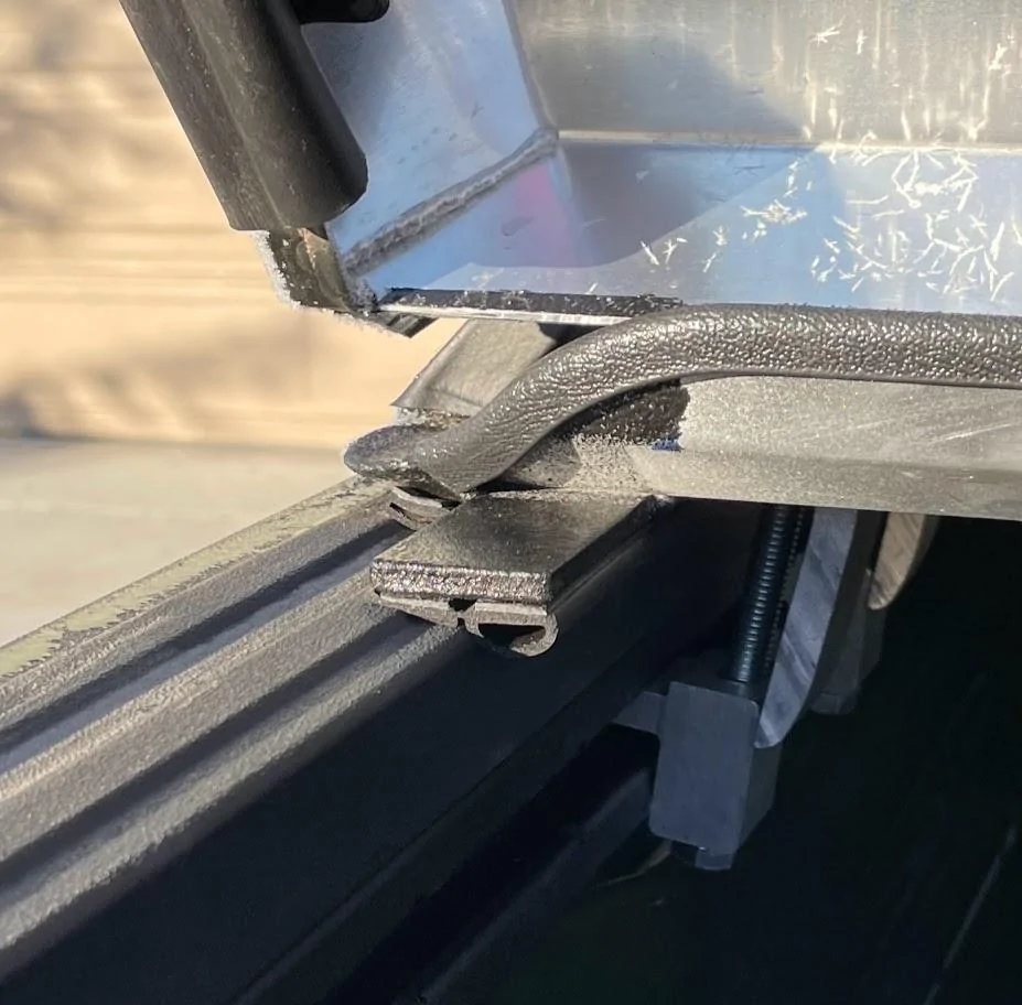 Jeep Gladiator Bed Cover Preference: Roll Up or Flip Up, and Why? IMG_0178
