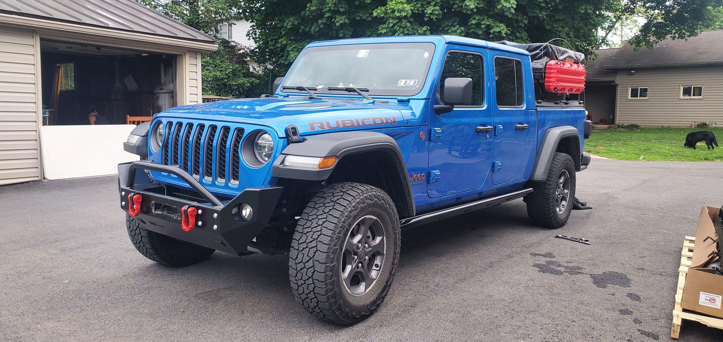 Jeep Gladiator Rock Hard 4x4 Sliders 20220518_181615