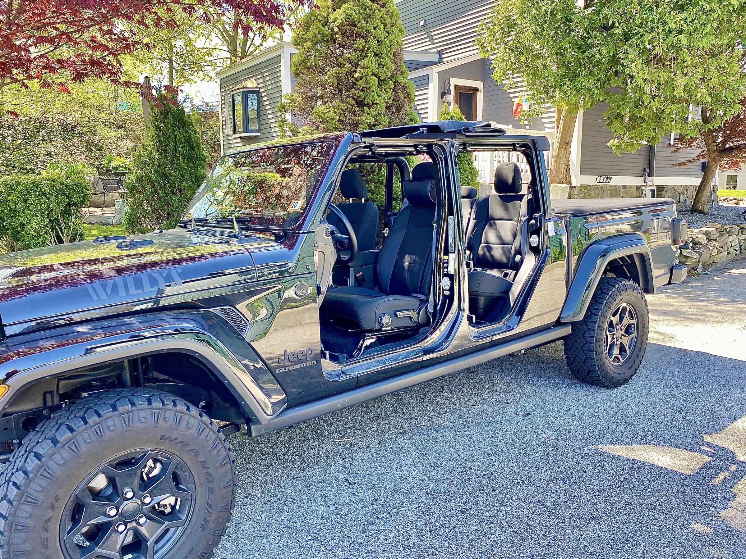 Jeep Gladiator New Rugged Ridge Voyager fastback JT top? 51EABB05-87D6-4B25-9DF0-BCFA3CFCDB39