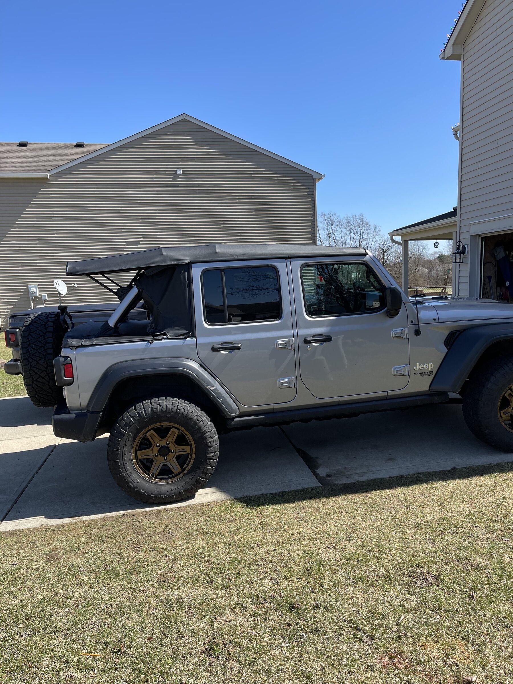 Jeep Gladiator Shorter bed now available 2529FA41-8737-44DD-80D7-7EACB360CE16