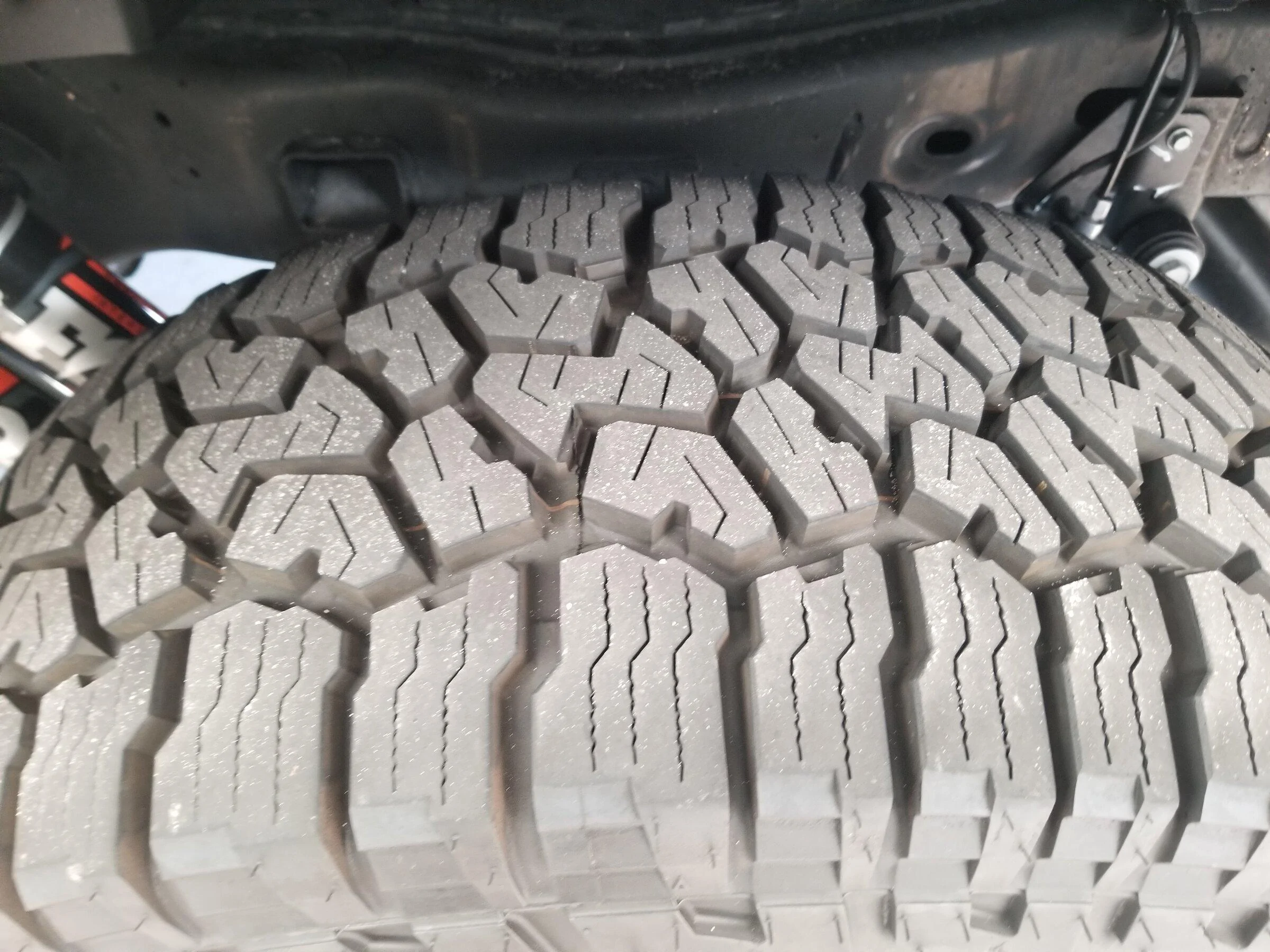 Jeep Gladiator Mojave Wheels / Falken Wildpeak AT3 20220520_174132