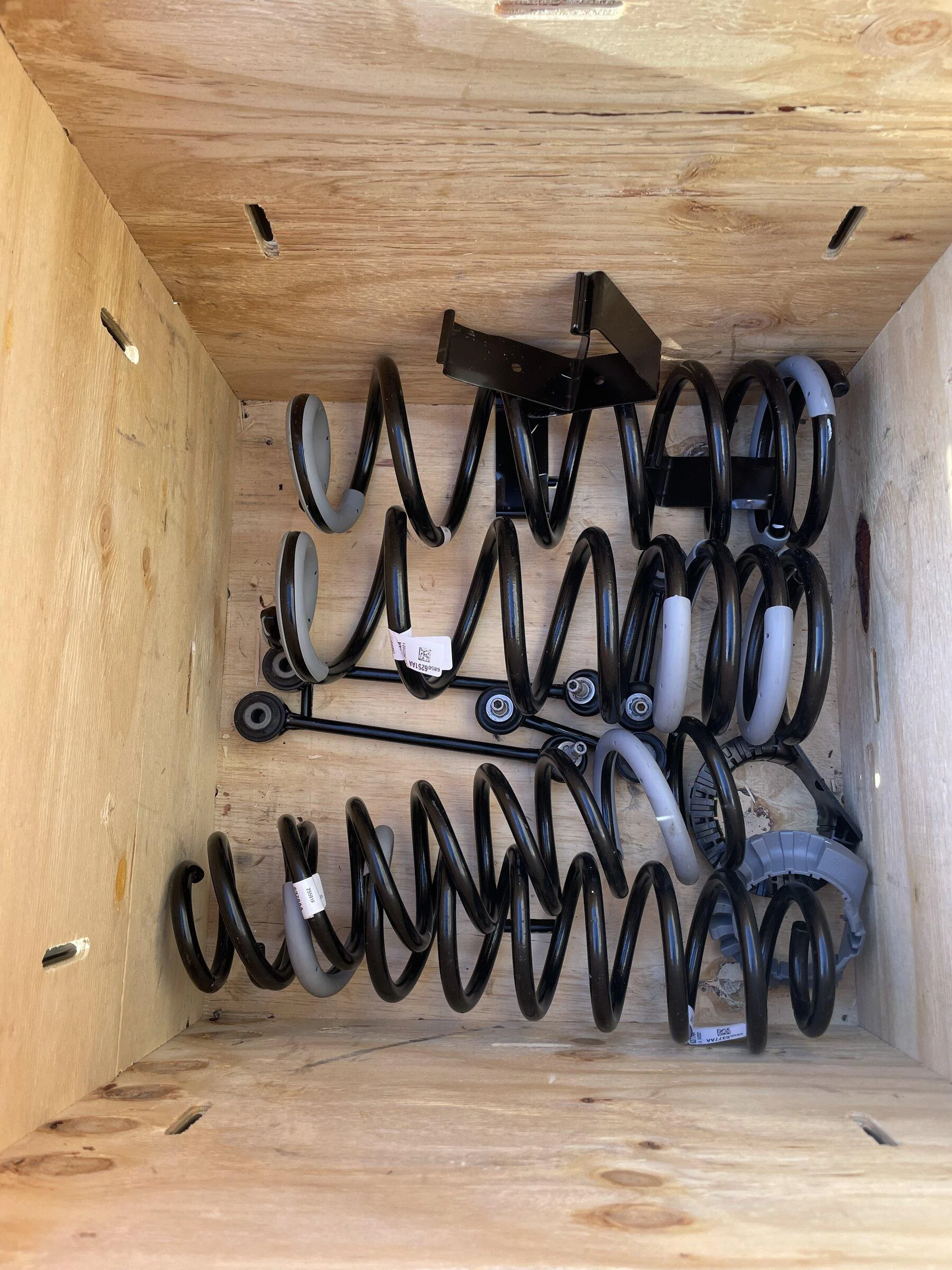 Jeep Gladiator BUMP....Brand new Rubicon Diesel takeoff stock suspension 913D77E2-5B02-42A1-A4D1-63ABED984E34