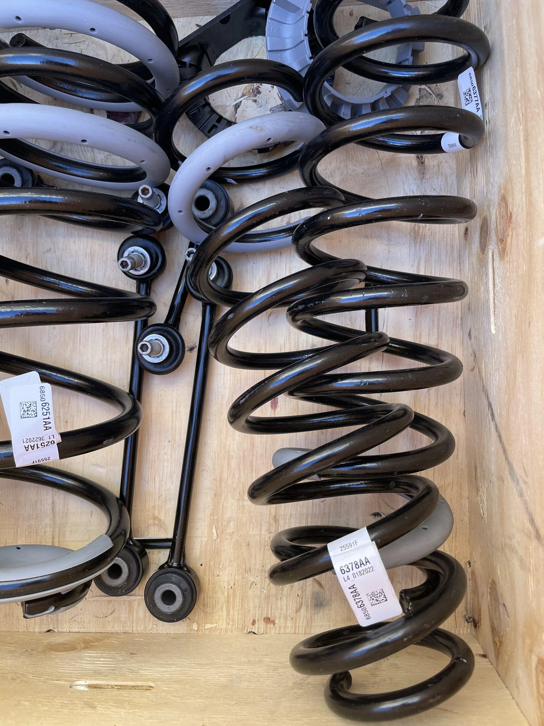 Jeep Gladiator BUMP....Brand new Rubicon Diesel takeoff stock suspension 698707B0-5DA4-443C-8B8B-80EF5570D986