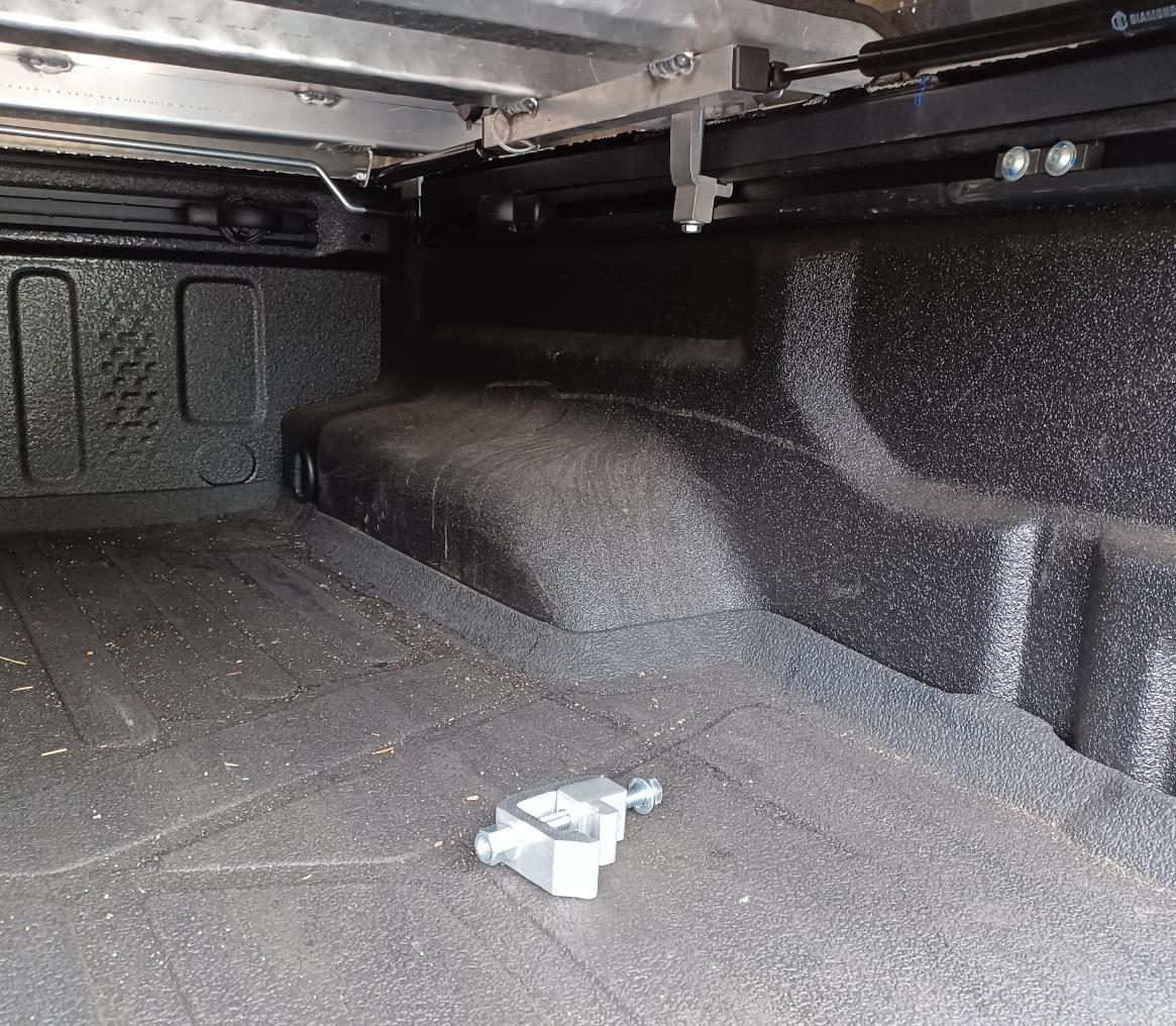 Jeep Gladiator Finally solved the loose Diamondback cover clamp issue 20220521_085535