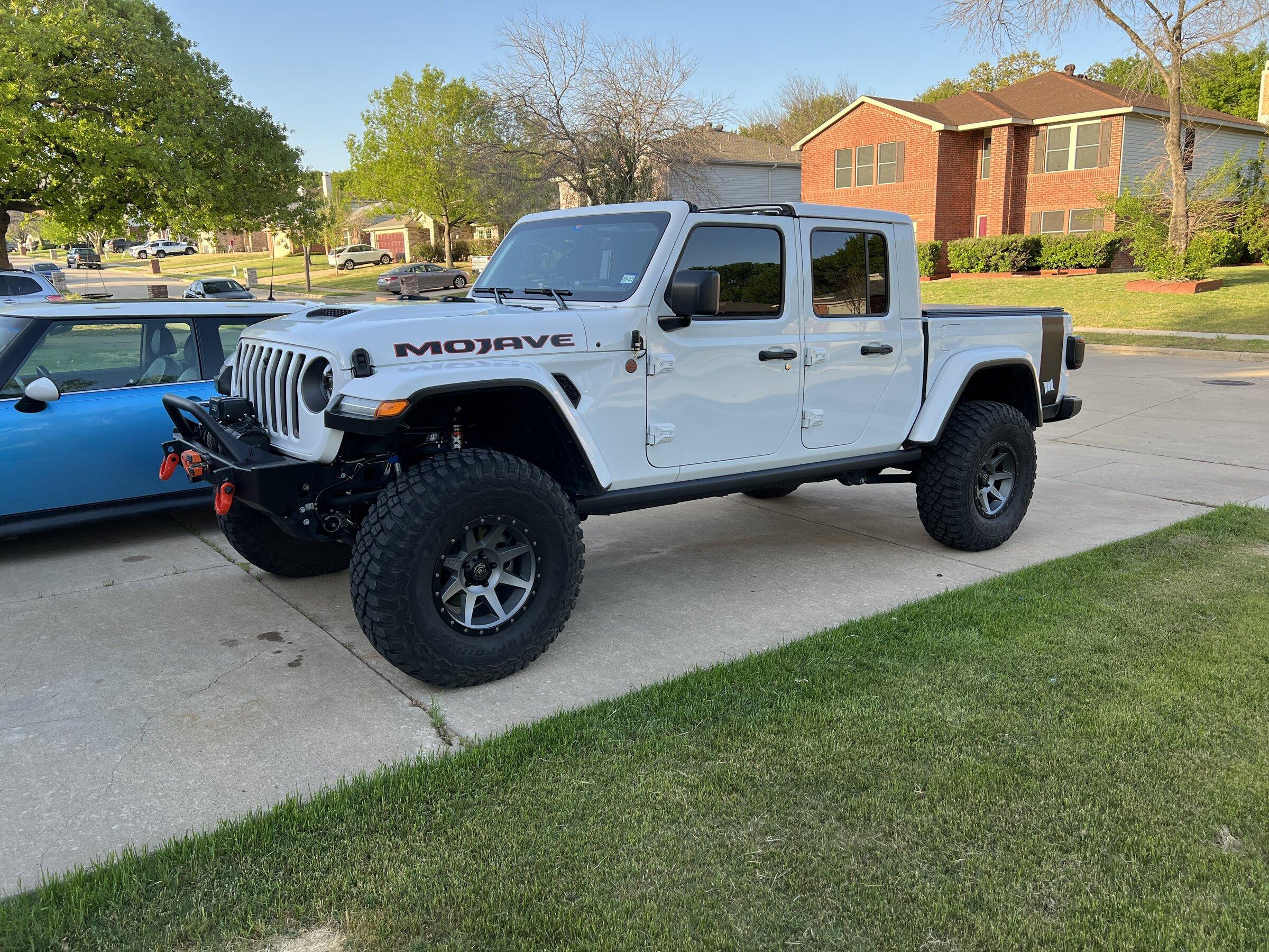 Jeep Gladiator Show me your window tint! CE1D6225-DCE9-4414-8B5B-37338449DD0B