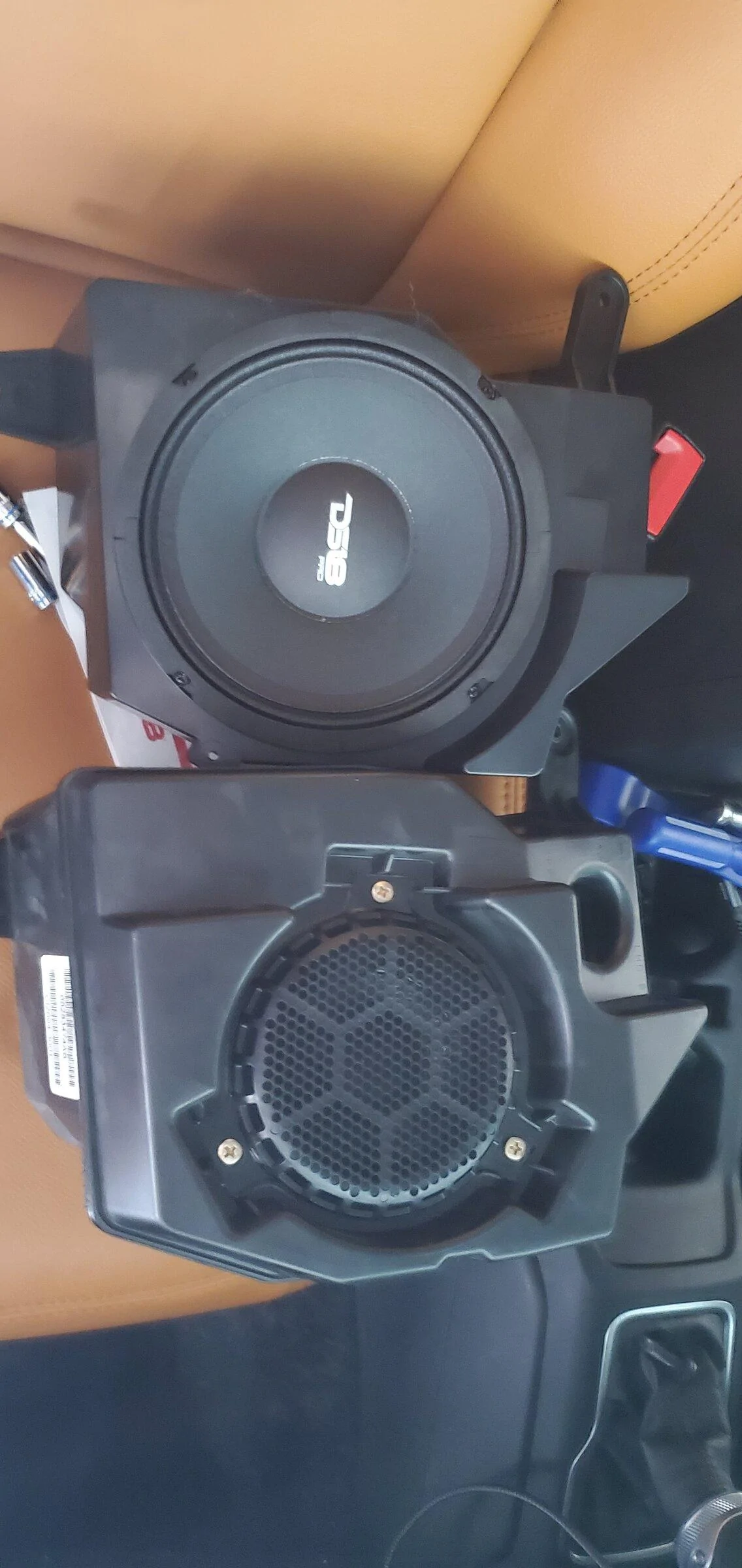 Jeep Gladiator Knee Panel Speakers 20220521_170116
