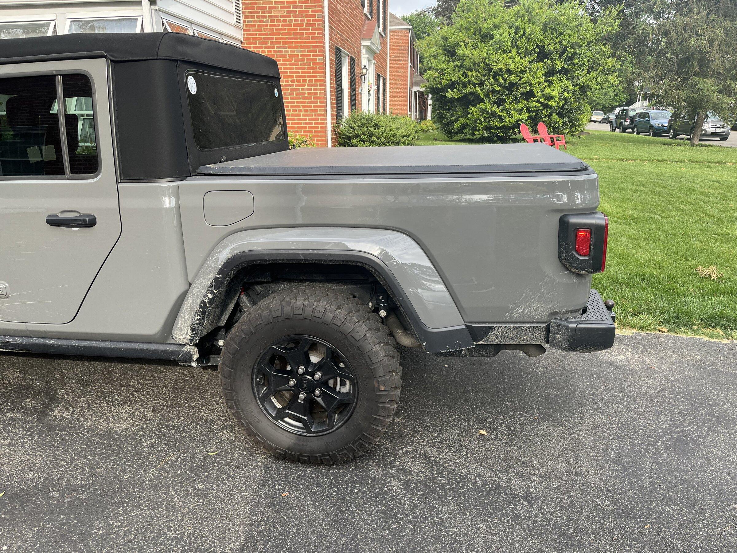 Jeep Gladiator Sting Gray Willys Fenders D96EBA98-4DDB-4A6D-9159-1A6A0915F2B0