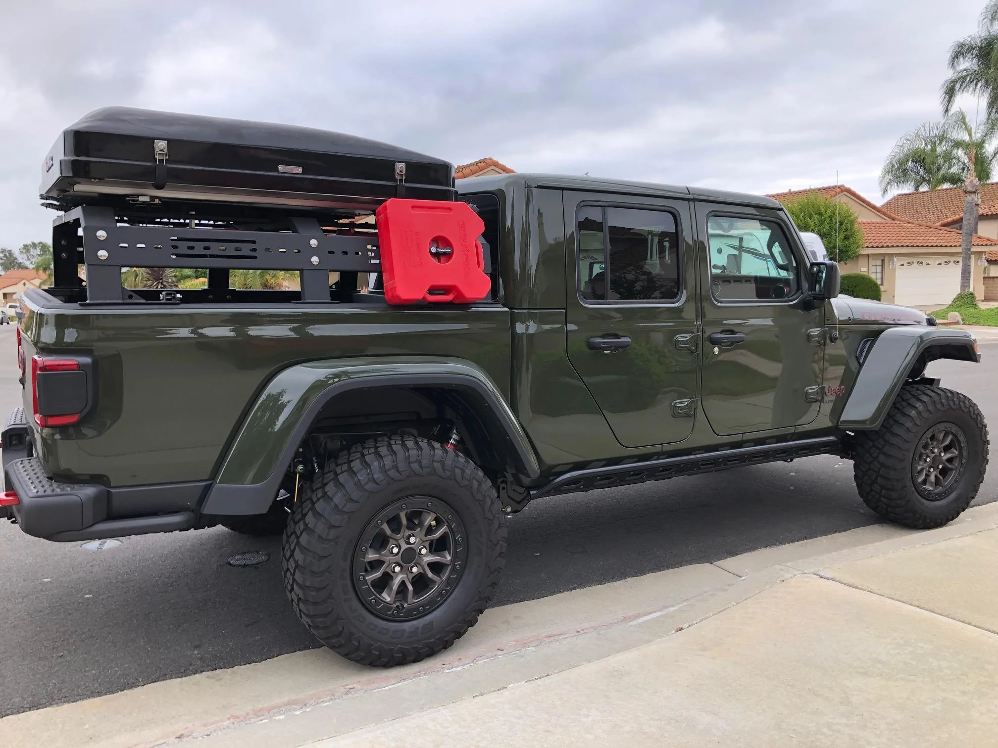 Jeep Gladiator Bed Rack and Roof Top Tents 1653252879538
