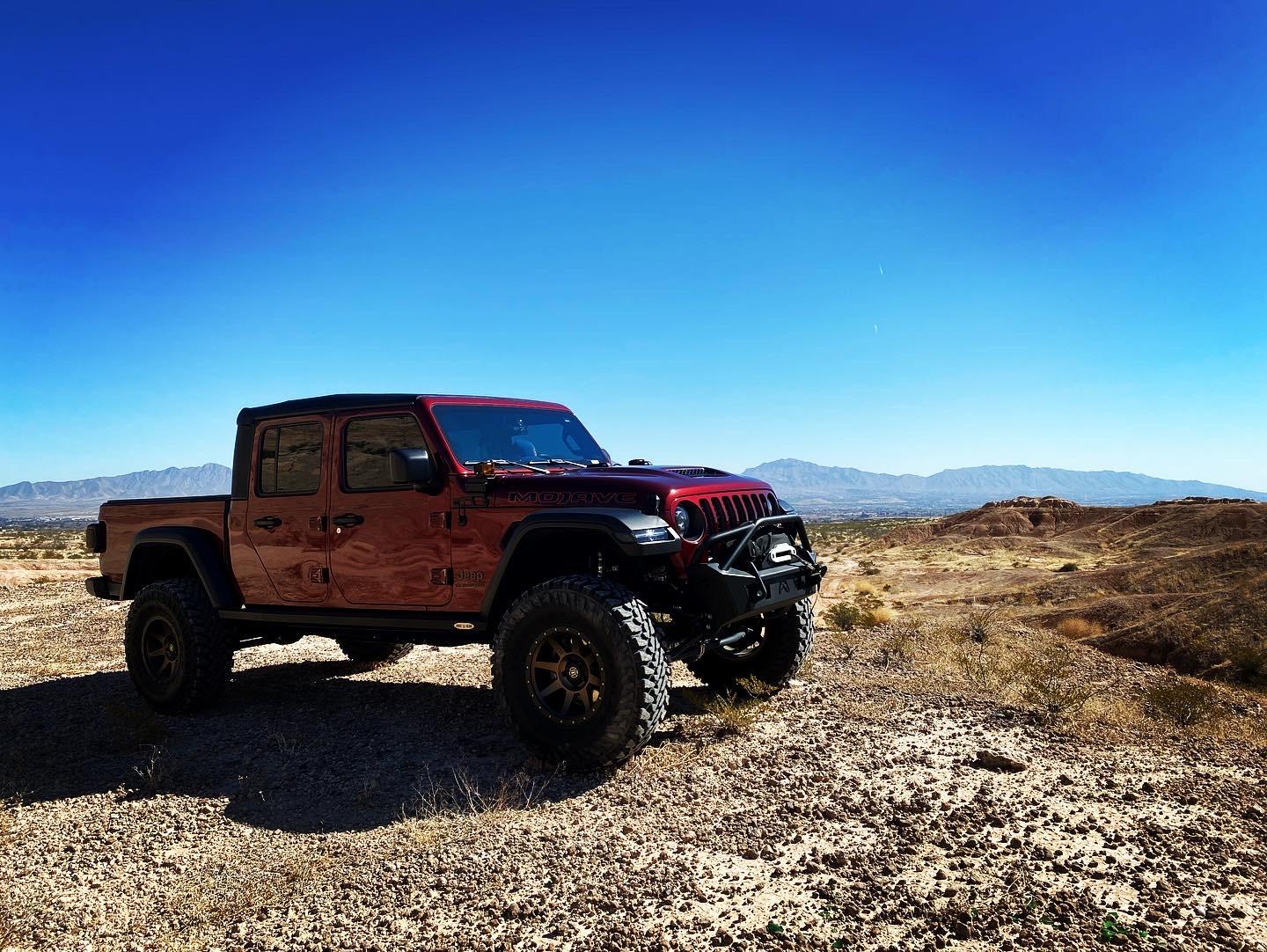 Jeep Gladiator Anyone running the Rigd Ultra Swing that relocated a rear camera?? Looking for solutions… F9AB1025-ECD1-49B5-8110-1D32D7734727