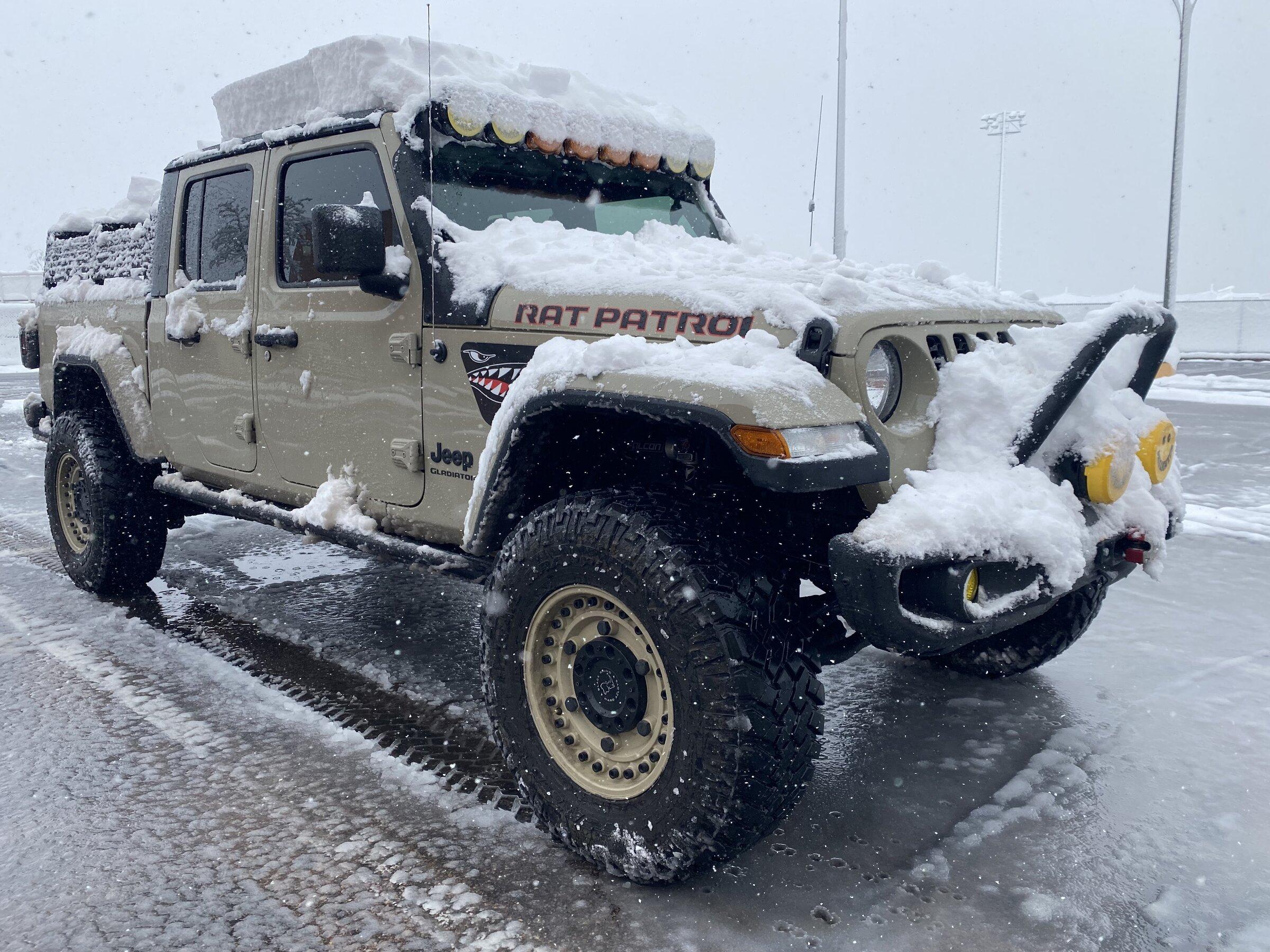 Jeep Gladiator (I don’t like) Pina Colada’s and being caught in the rain IMG_0451