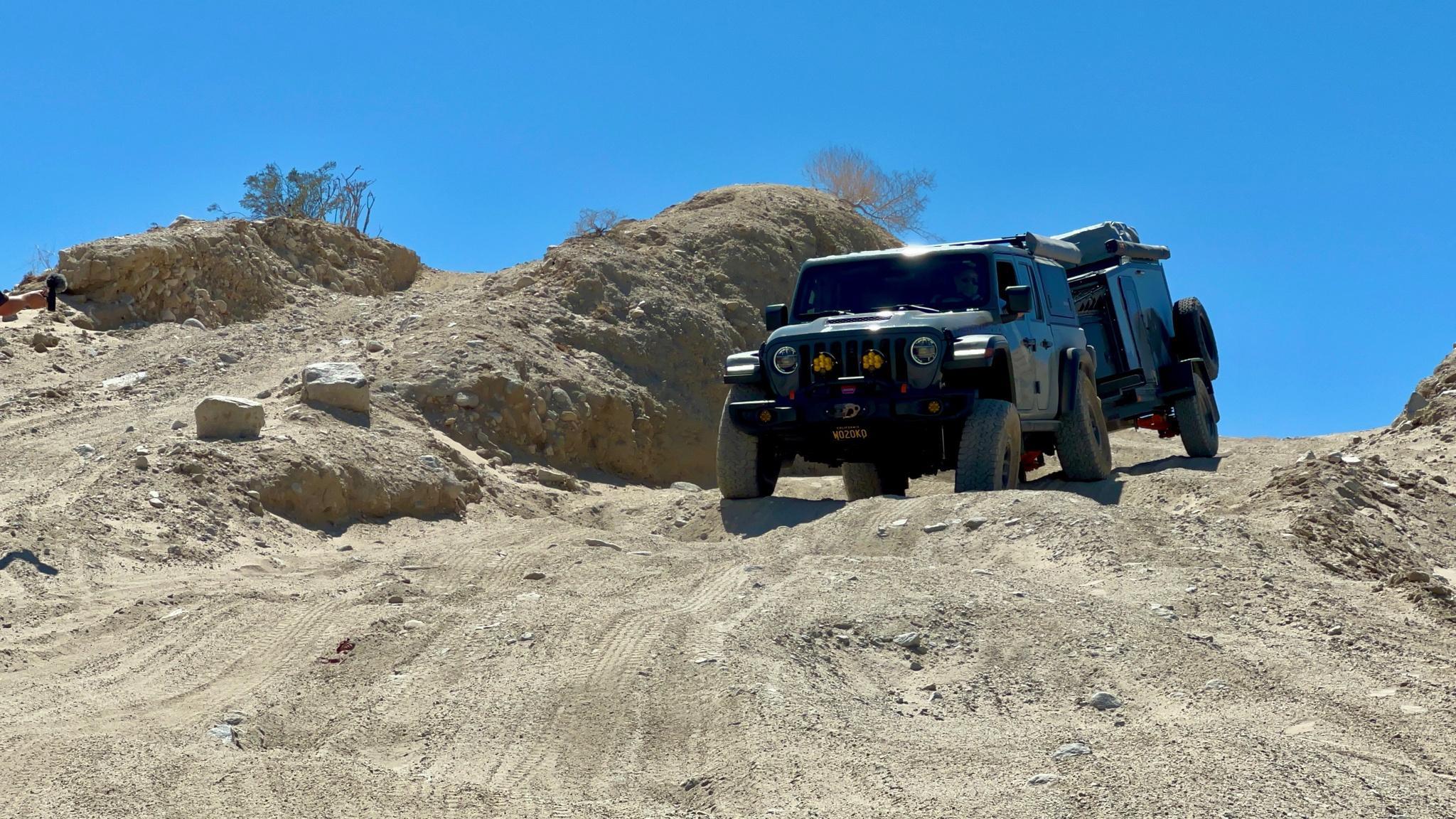 Jeep Gladiator So, what is everybody towing? m2auxkN