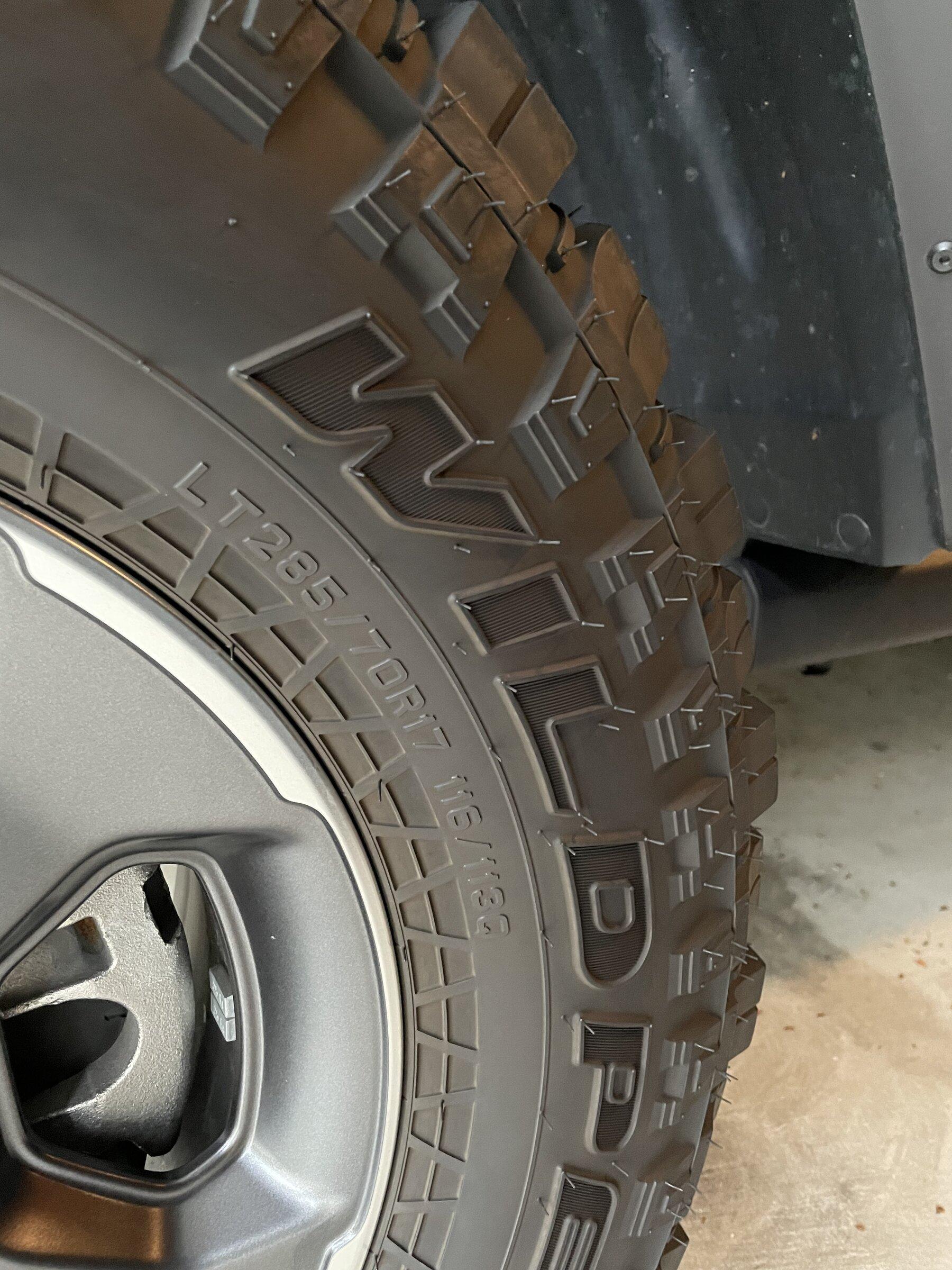 Jeep Gladiator Rubicon wild peak 33” M/T take offs like new 4BCED81F-A7CF-4D9E-91DA-E8C2C9C972F2