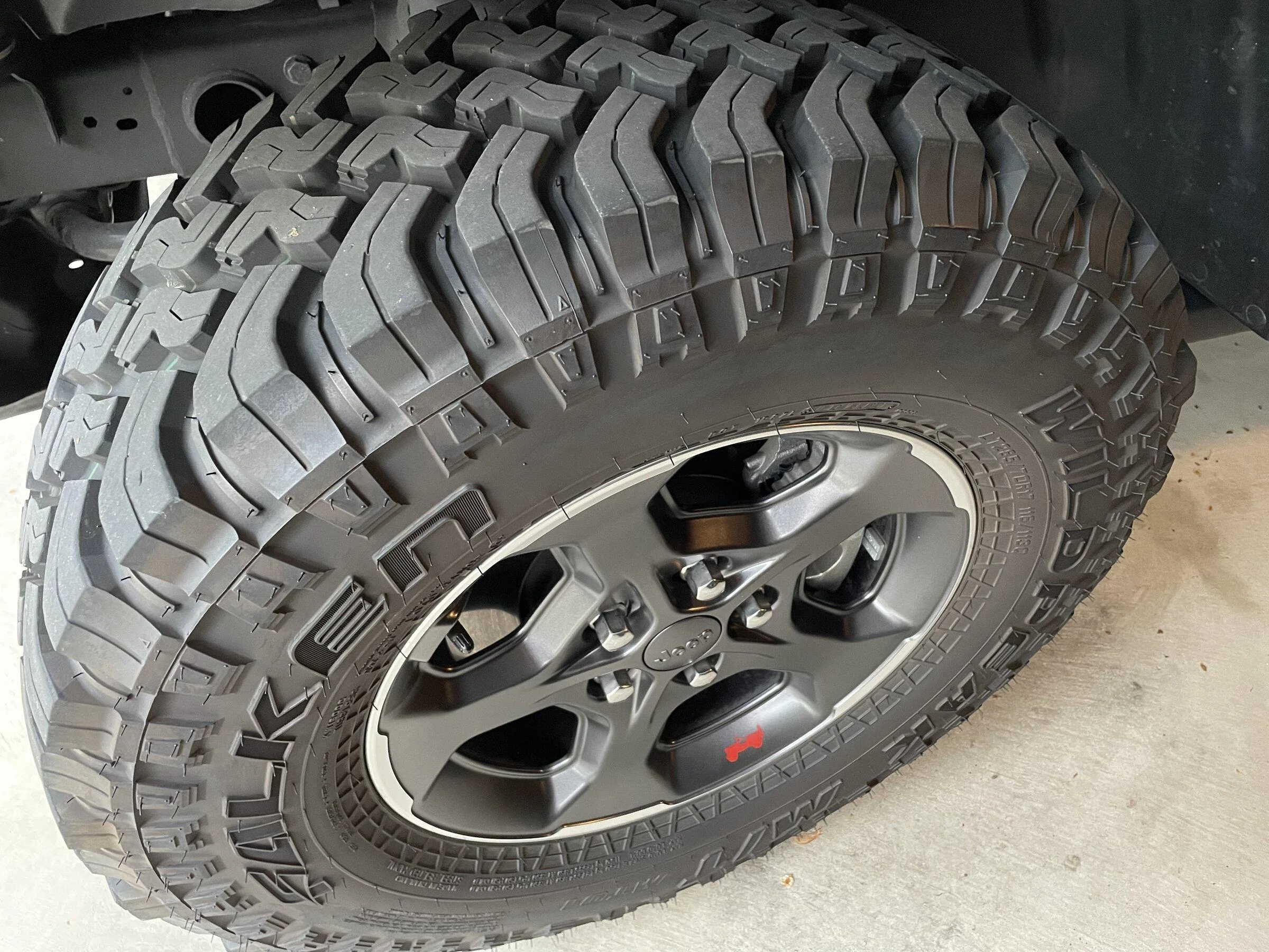 Jeep Gladiator Rubicon wild peak 33” M/T take offs like new 77C5A9FD-F337-42C9-BF76-1F53DC26B895