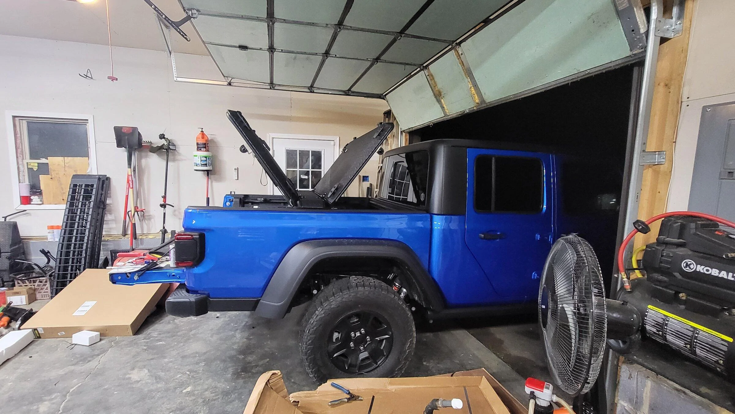 Jeep Gladiator My 2022 Hydro Blue Mojave Log - Jack of All Trades 20220523_224759