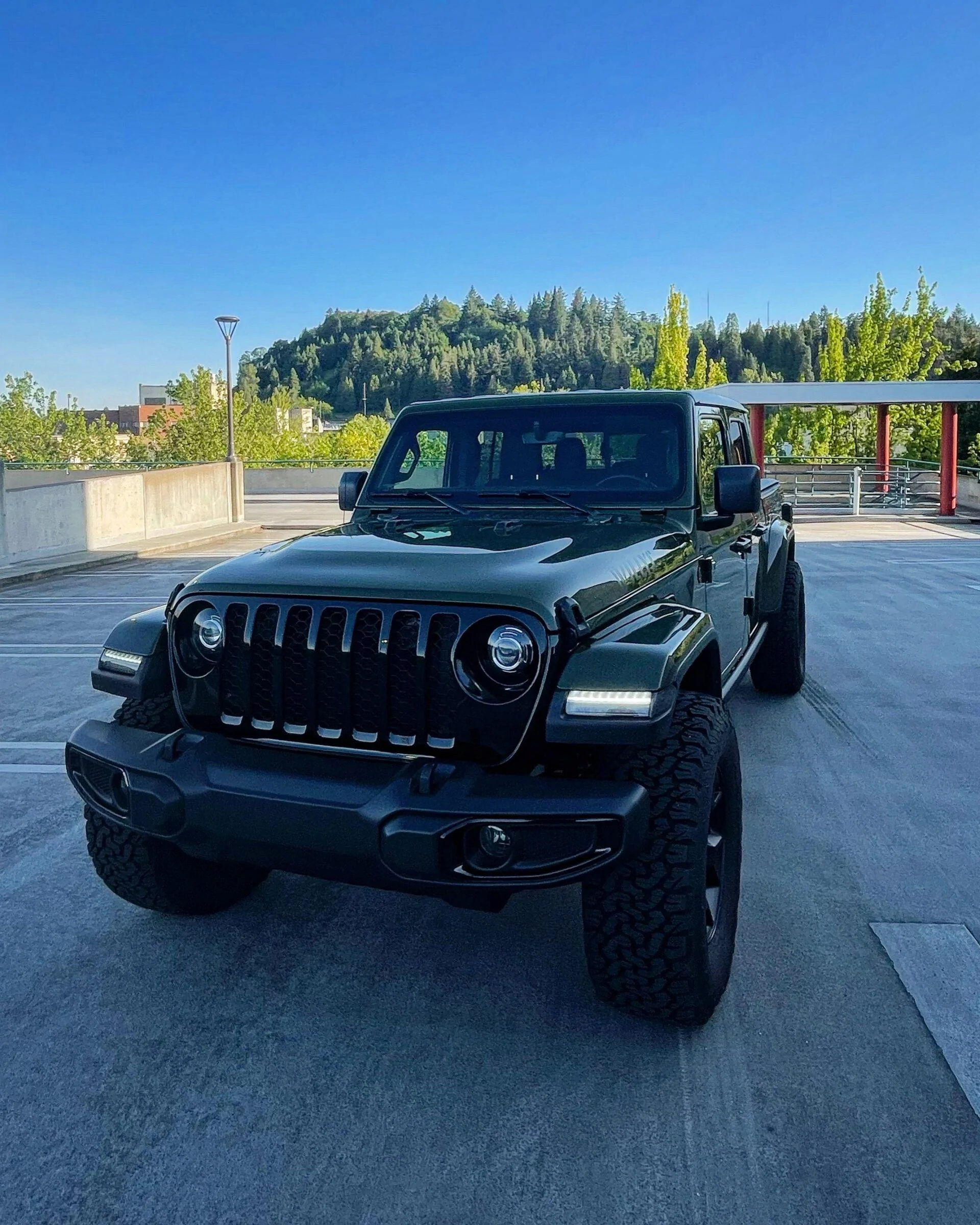 Jeep Gladiator 2021 Jeep Gladiator Willys *sarge green* CB77B4C7-5E6F-4C4F-9E83-FE83256A422D