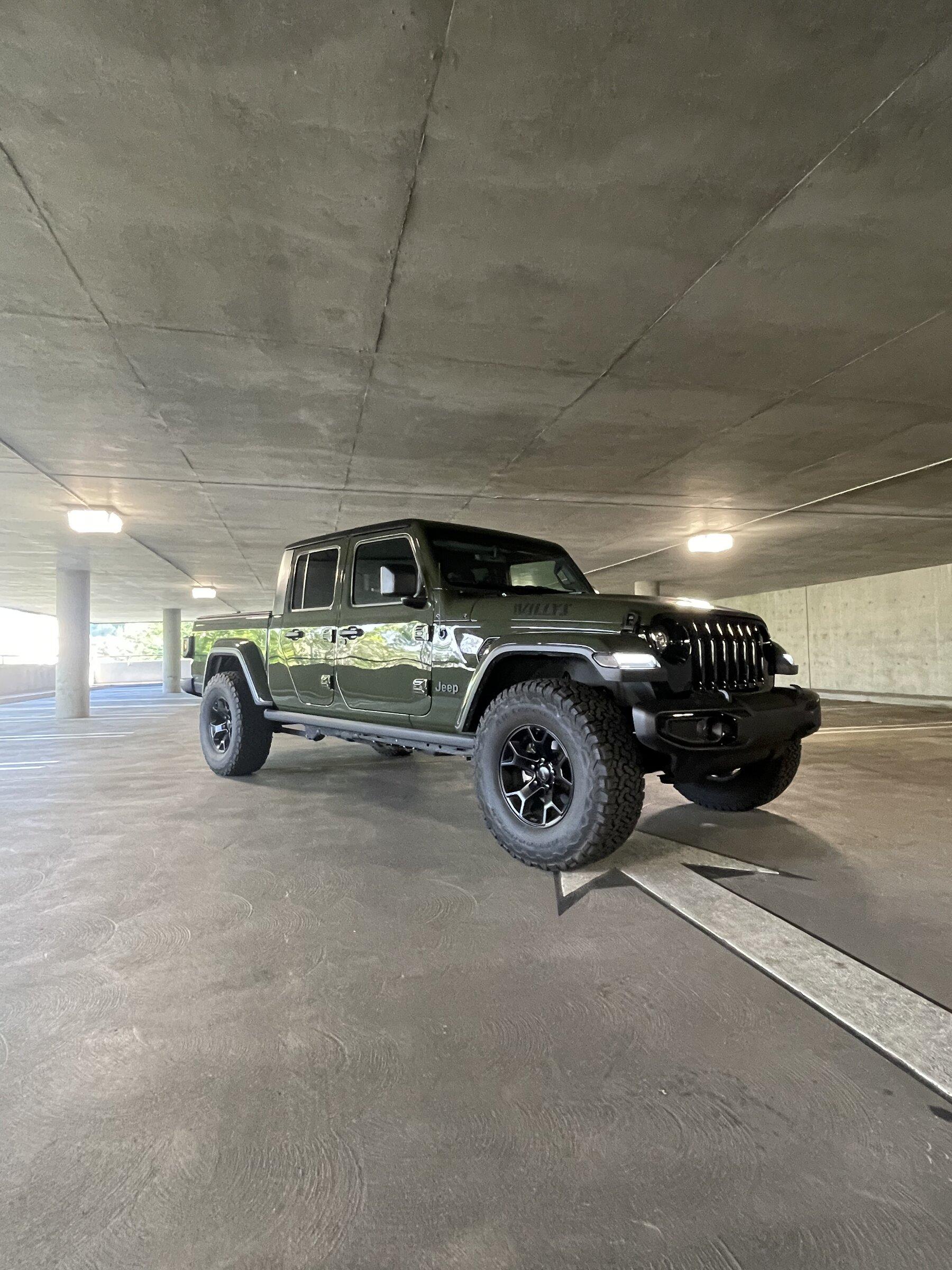 Jeep Gladiator 2021 Jeep Gladiator Willys *sarge green* 3DD0D0A2-A1D5-4658-B0AA-1BDBF43EBCBB