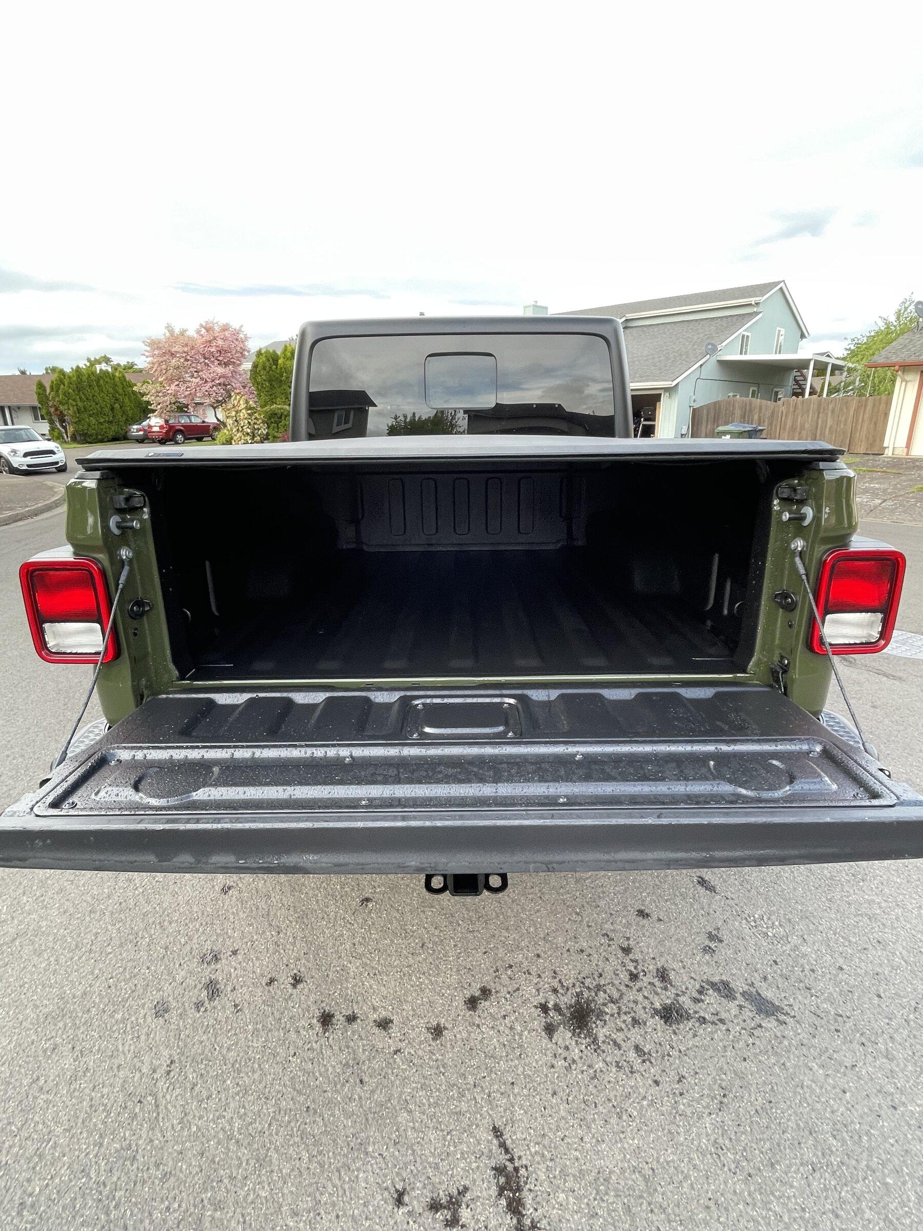 Jeep Gladiator 2021 Jeep Gladiator Willys *sarge green* E63FBEB7-0E2E-41AD-968C-87381DB7A2E6