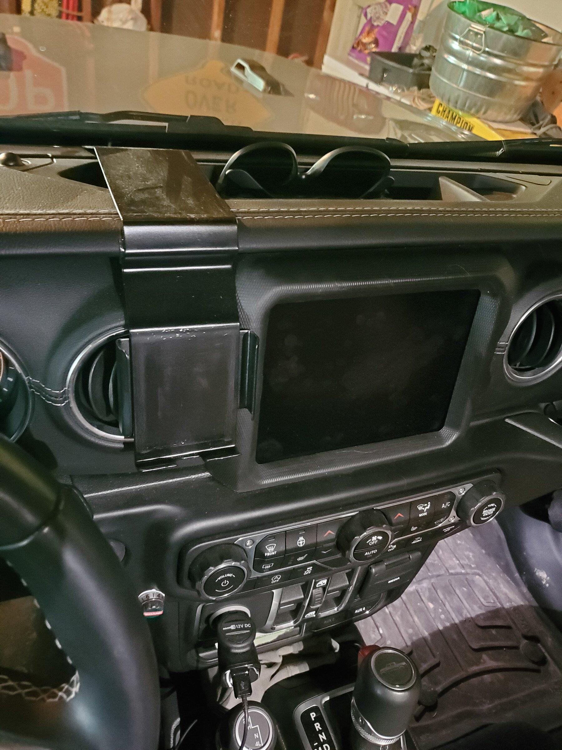 Jeep Gladiator iphone car mount 20220524_115649