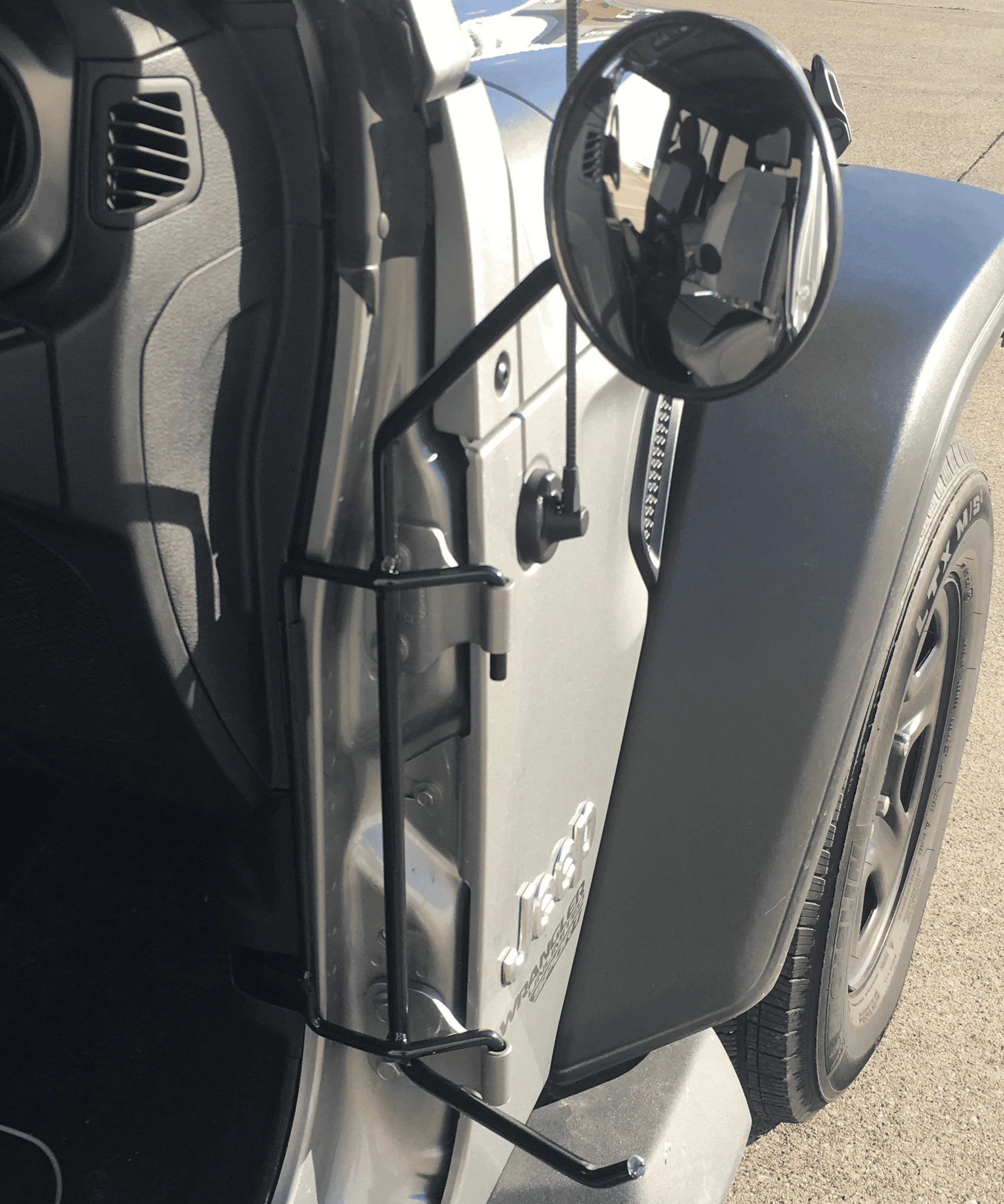 Jeep Gladiator Doors off for the first time yesterday.  Some questions. 1653417384704