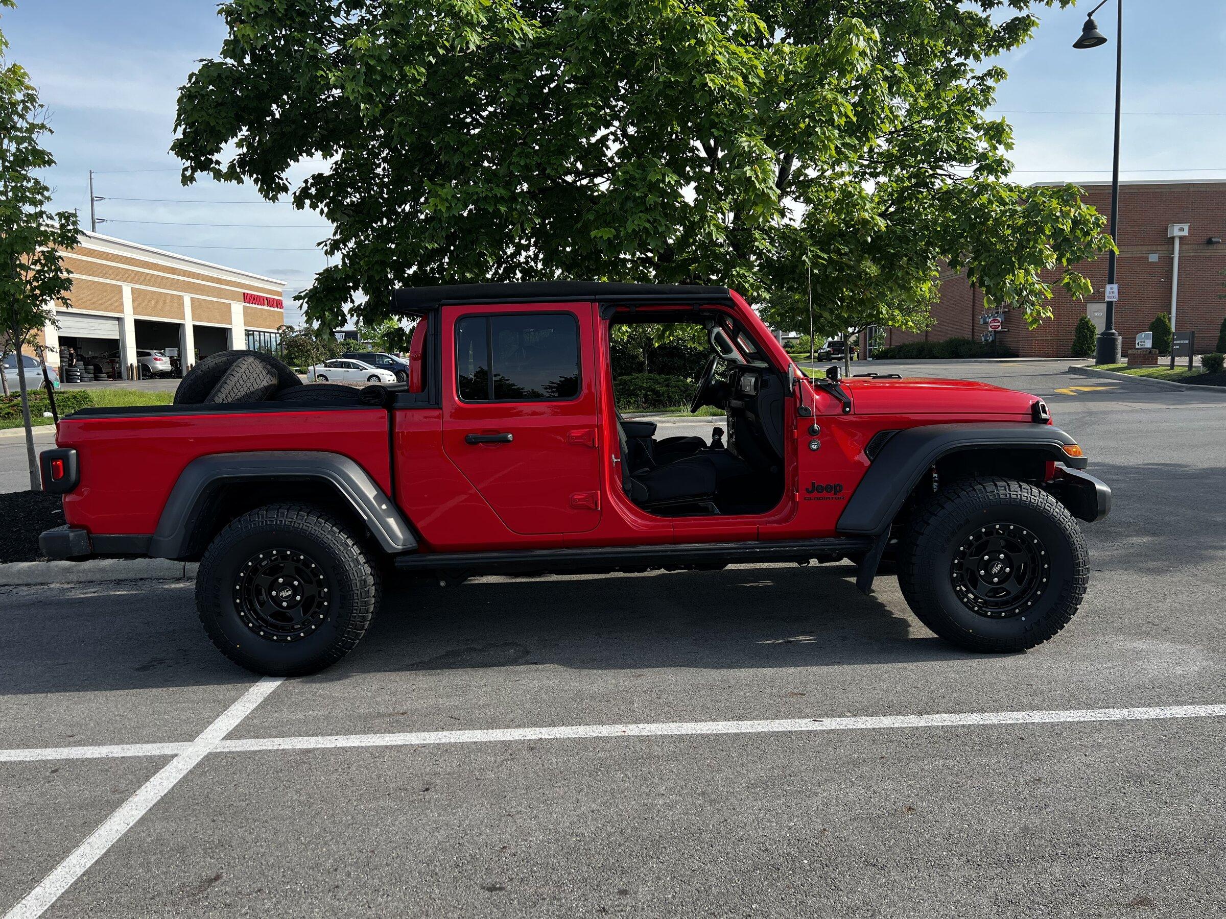 Jeep Gladiator Walmart sale 315/70r17- No longer on sale... 21EAB0DB-74E6-47A5-90EA-499241FA6509