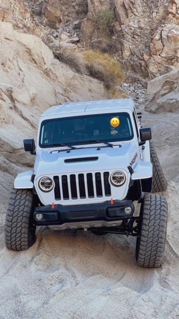 Jeep Gladiator Clayton 3.5" lift for Mojave mojave2