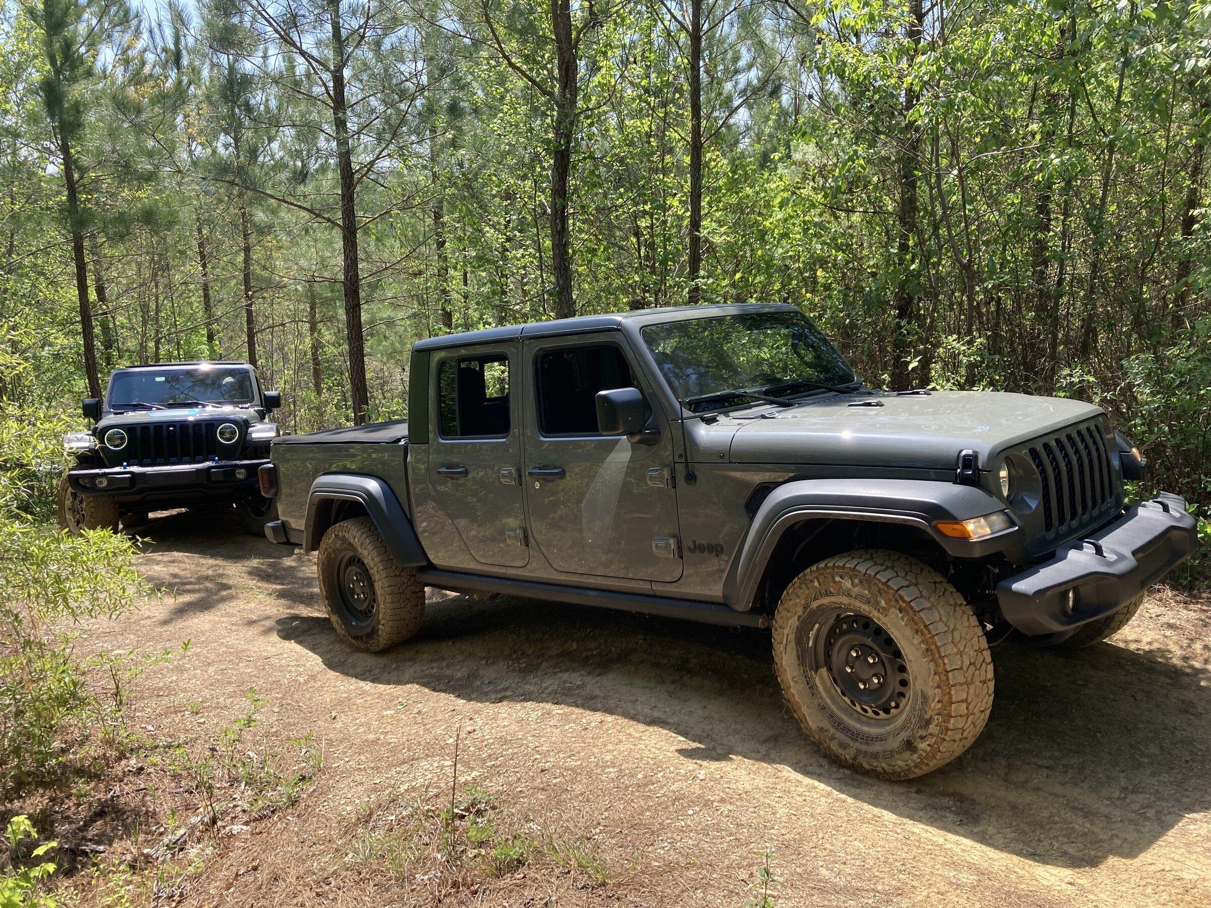 Jeep Gladiator Plain Jane, the family truckster IMG_7230