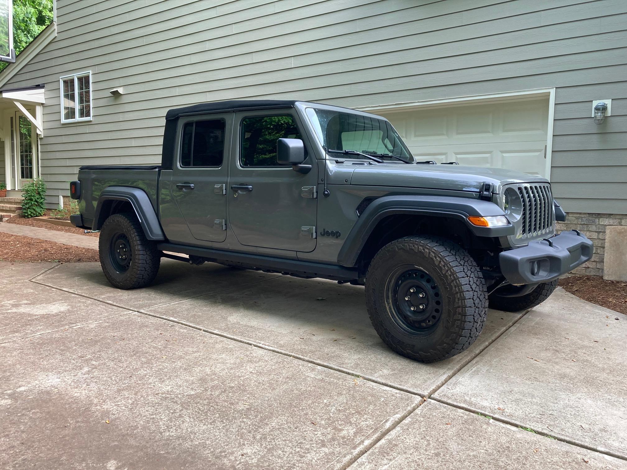 Jeep Gladiator Plain Jane, the family truckster image002