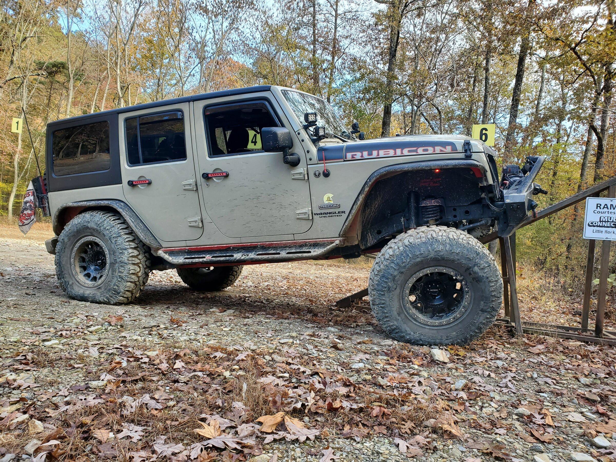 Jeep Gladiator Gobi Gladiators Waiting Room 20191109_102230