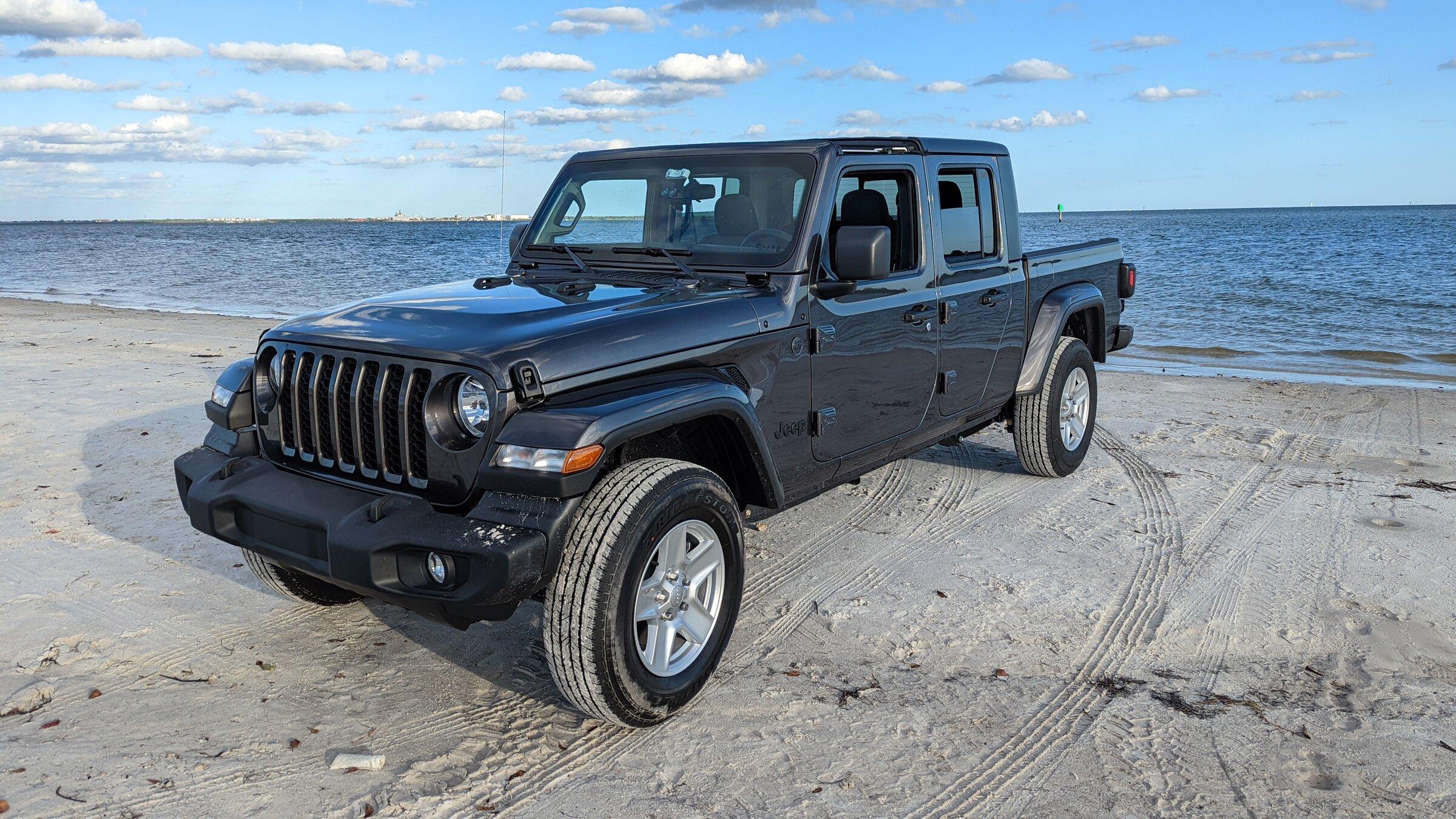 Jeep Gladiator B1tPirate's 2022 JT Sport Day 1