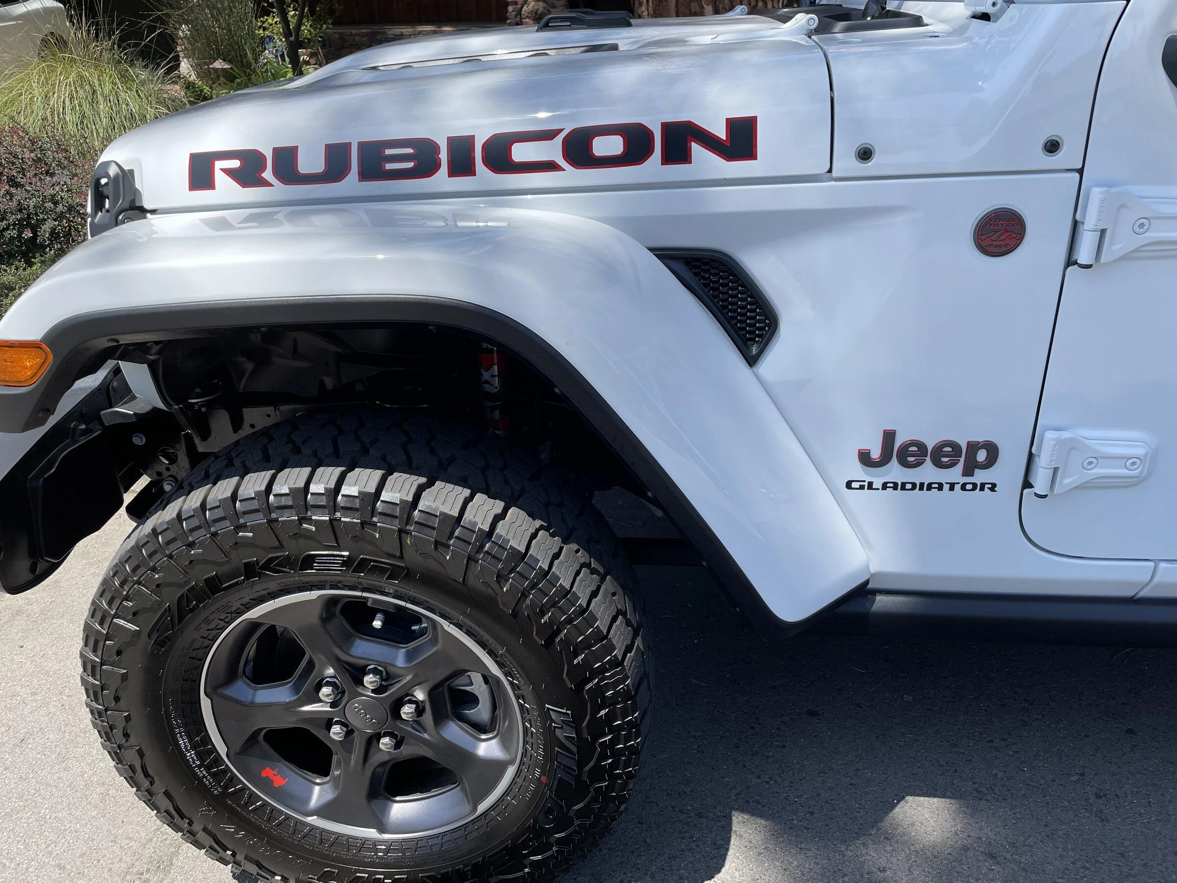 Jeep Gladiator New member with a new buddy EA3B6633-6074-40BB-BD37-1B2990844B7B