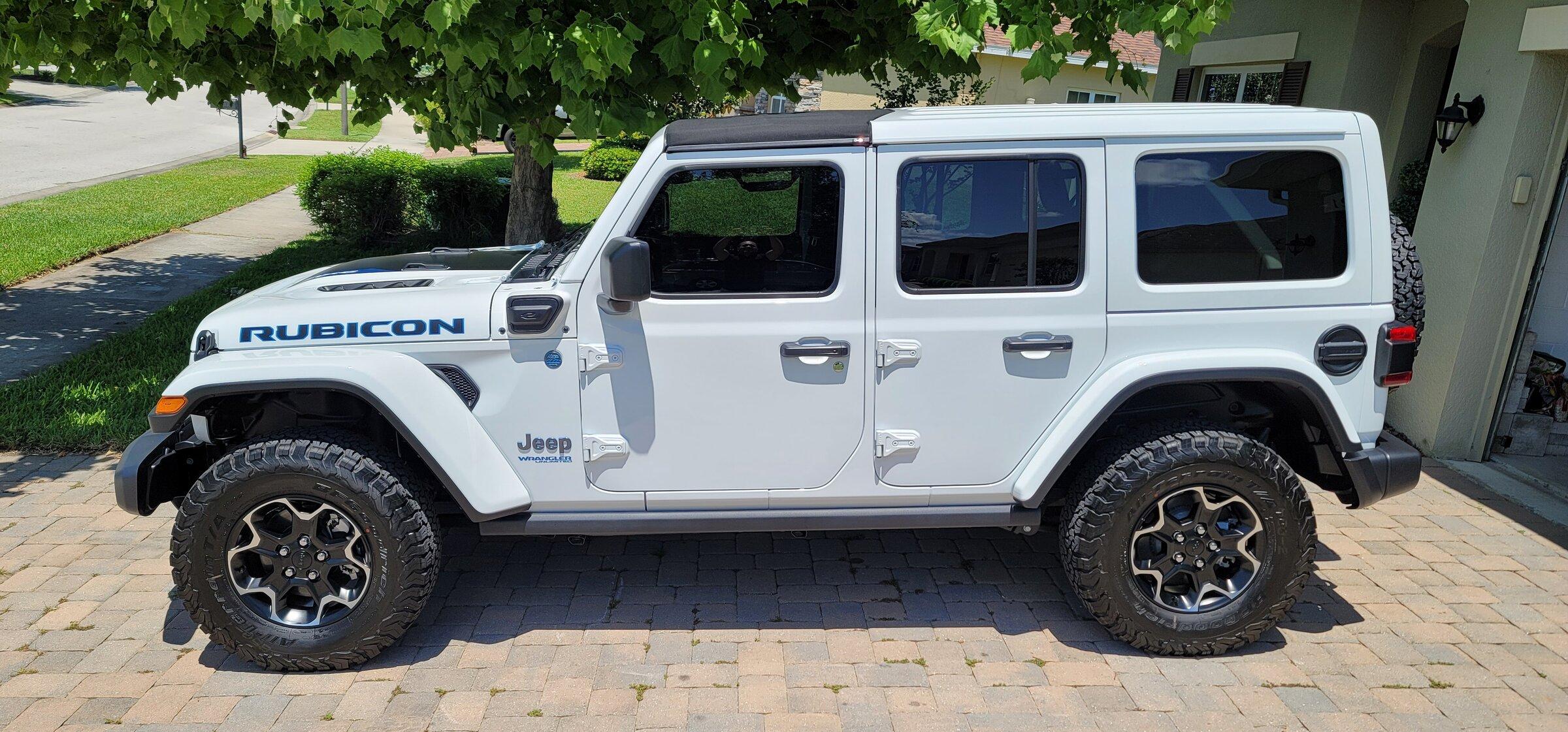 Jeep Gladiator 2022 rubicon 4xe wheel/tire combo 20220417_133710