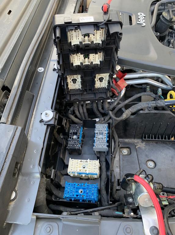 Jeep Gladiator Both Batteries Dead 2020 Gladiator $898 to replace!?!??? 0q0edV