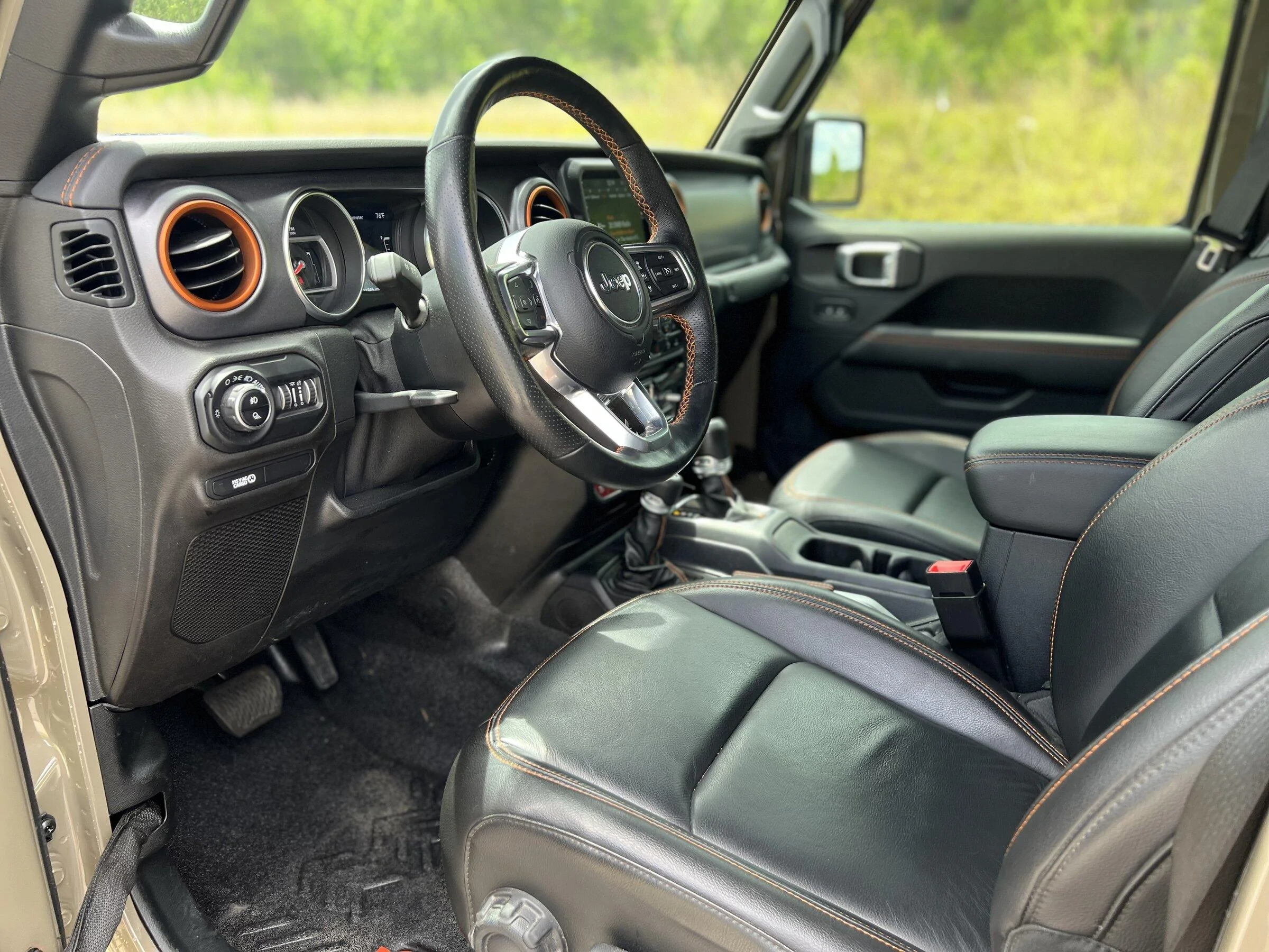 Jeep Gladiator 2020 Jeep Gladiator Mojave – 11,900 miles – Loaded and lifted - $59,000 08C4B1EC-EFD5-4A8F-A8E9-B6A4FAD84CC8