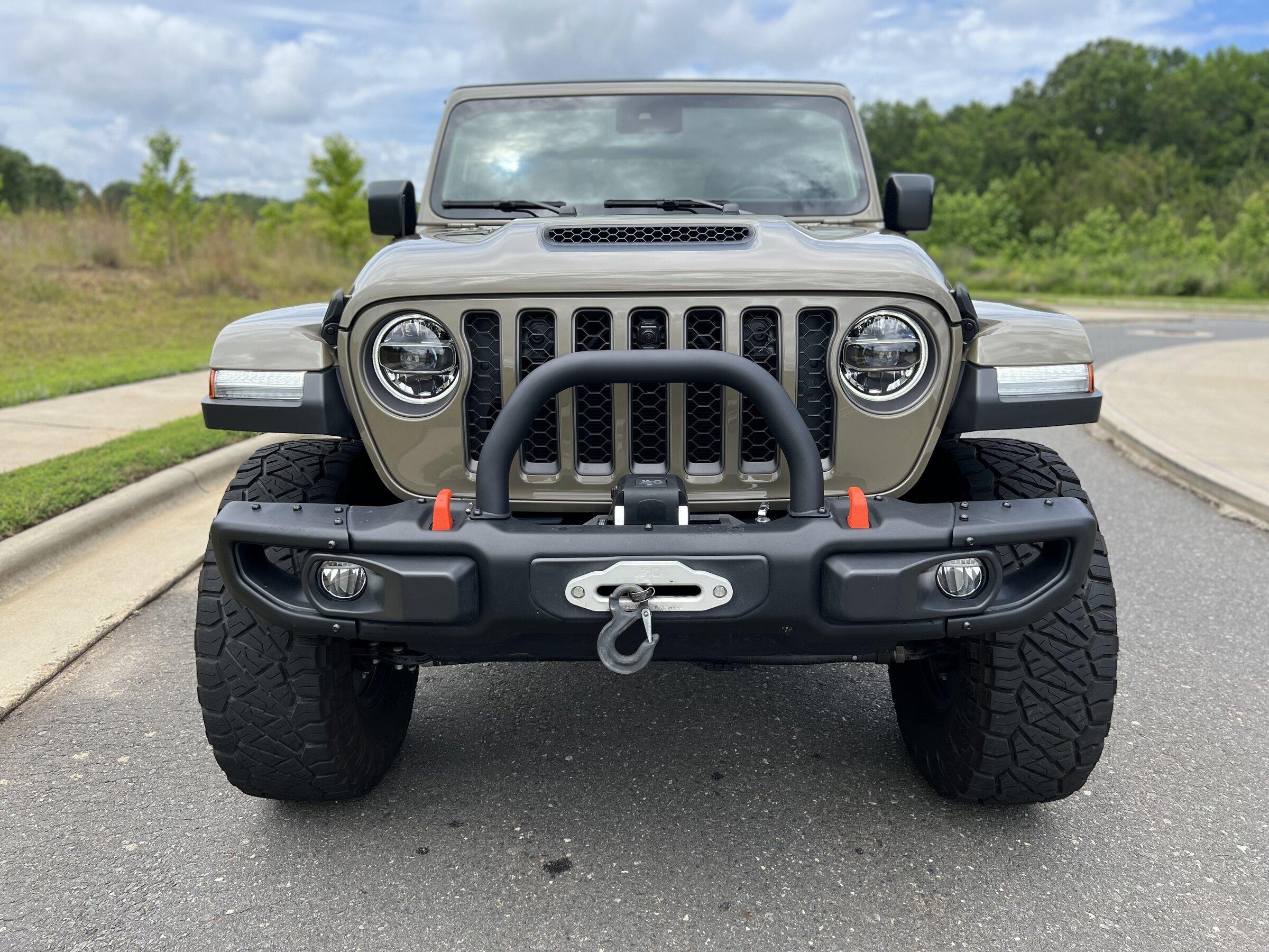 Jeep Gladiator 2020 Jeep Gladiator Mojave – 11,900 miles – Loaded and lifted - $59,000 5A145141-C4D6-4E4F-B509-9F797FD117AC