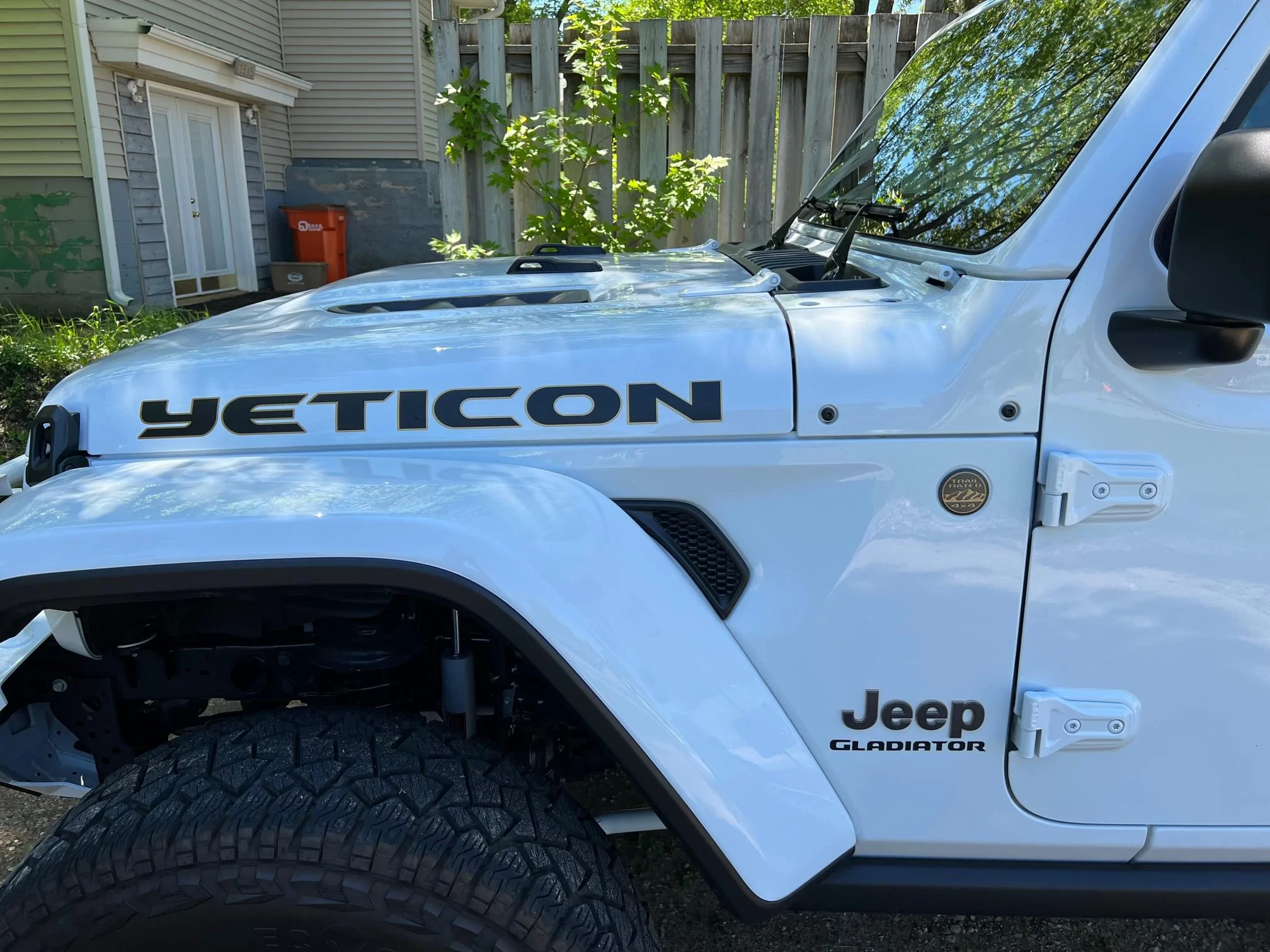 Jeep Gladiator BRIGHT WHITE Gladiator JT Club IMG_0577