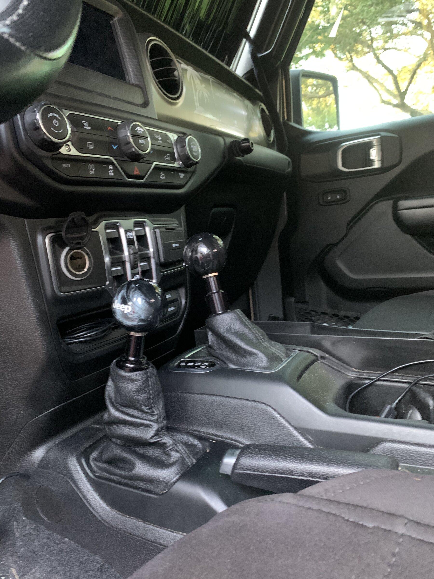 Jeep Gladiator New Shift Knobs IMG_2282.JPG