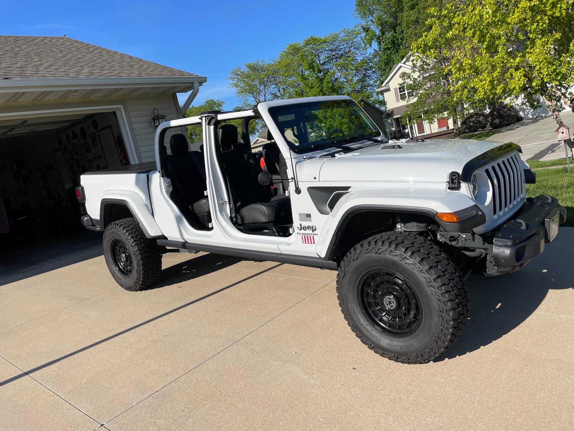 Jeep Gladiator Top on/Top off IMG_6857