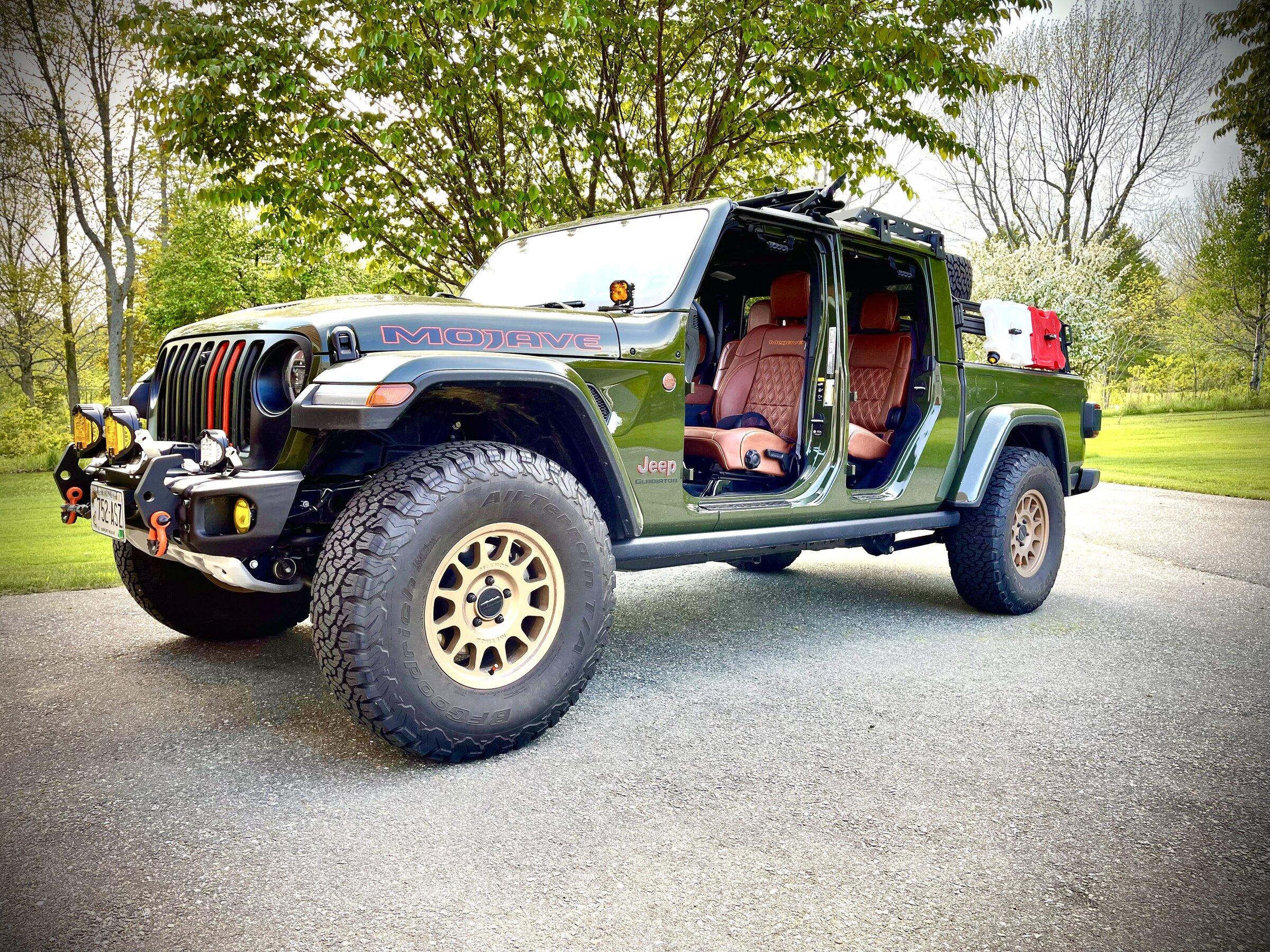 Jeep Gladiator Katzkin - Mahogany Seat Cover Installed 25C7AAF9-FA37-48B3-B763-56A3D7C0B3F0